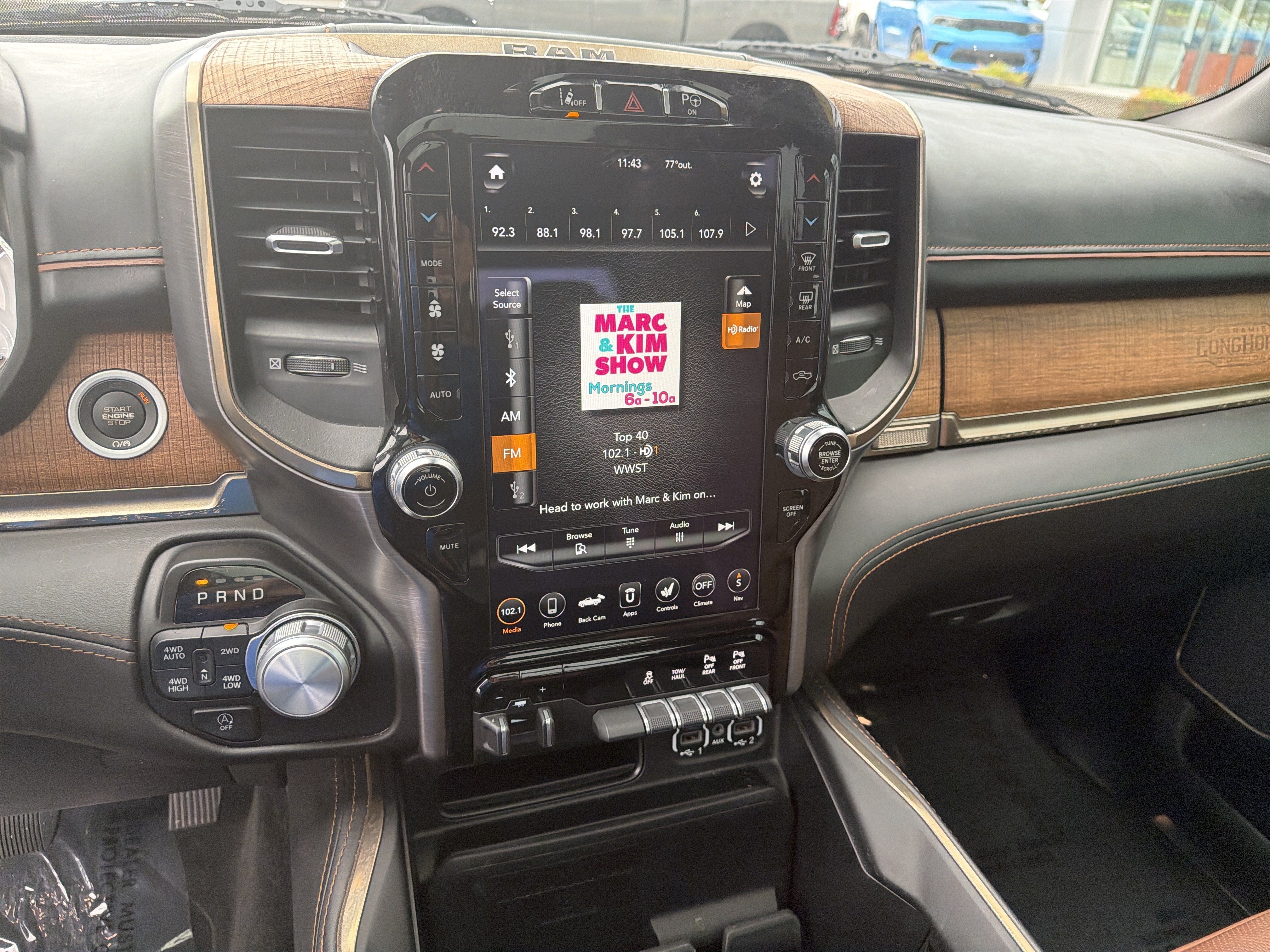 2020 RAM 1500 Laramie Longhorn Crew Cab 4x4 5'7' Box