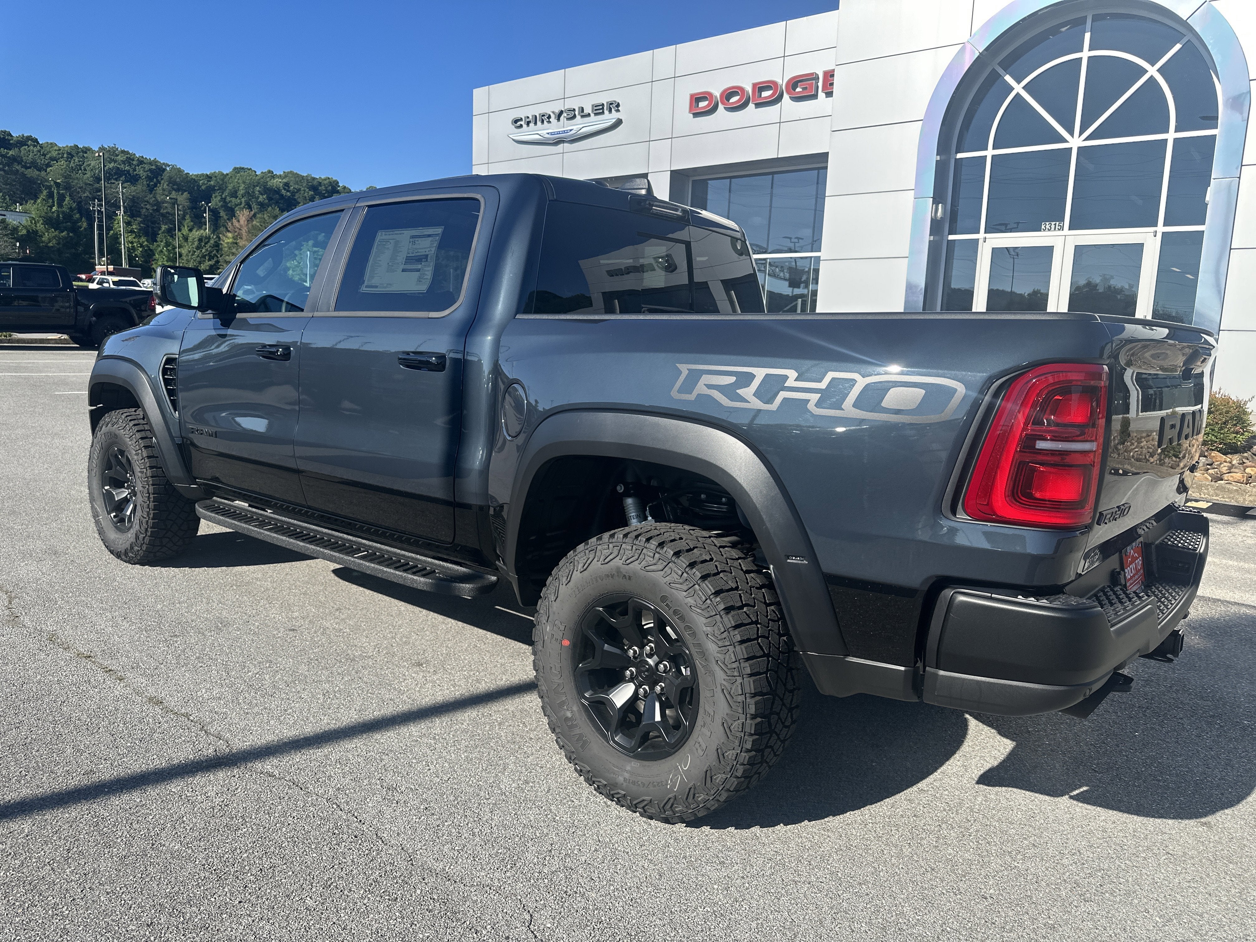 2026 RAM Ram 1500 RAM 1500 RHO CREW CAB 4X4 5'7' BOX