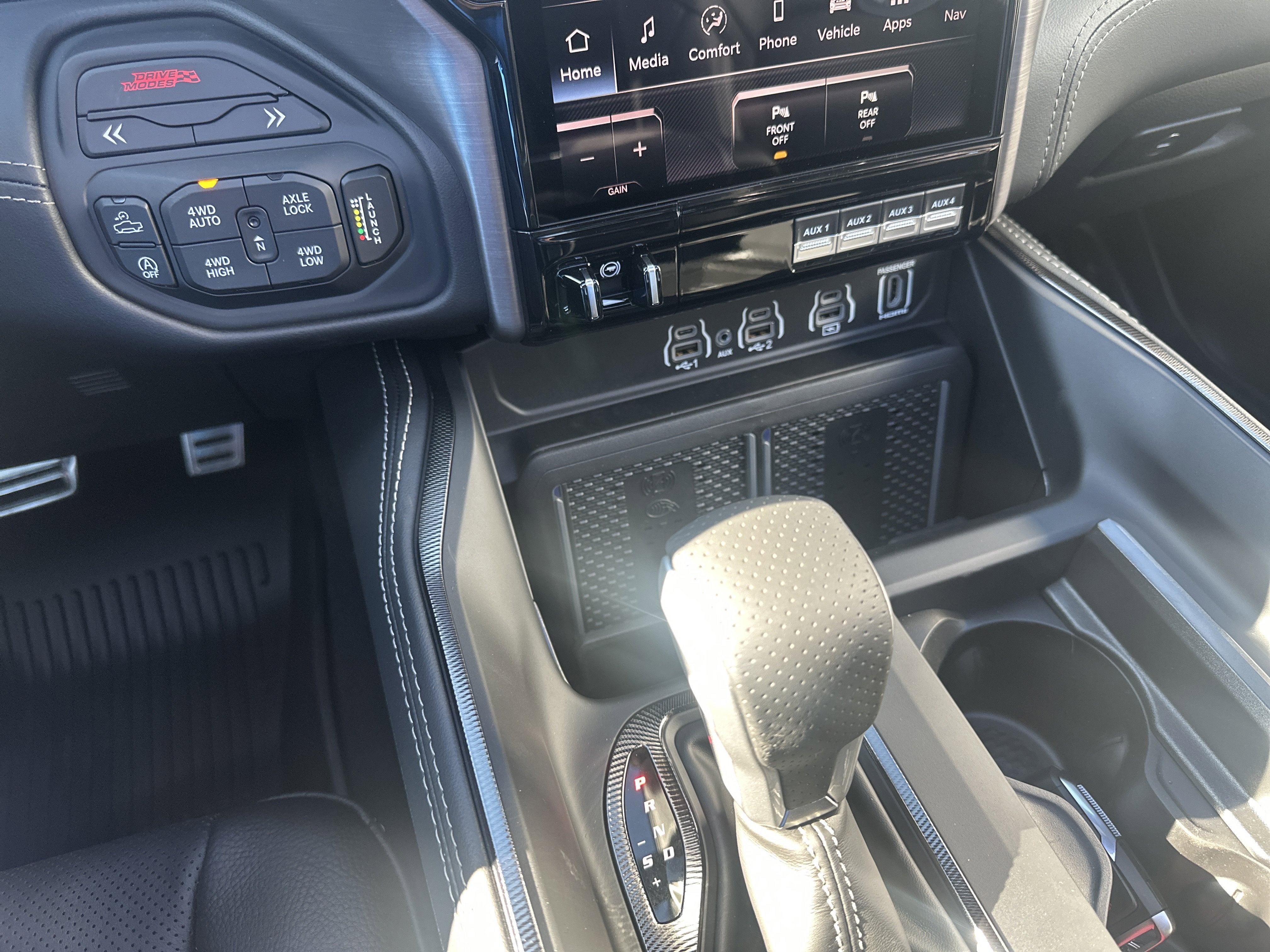 2026 RAM Ram 1500 RAM 1500 RHO CREW CAB 4X4 5'7' BOX