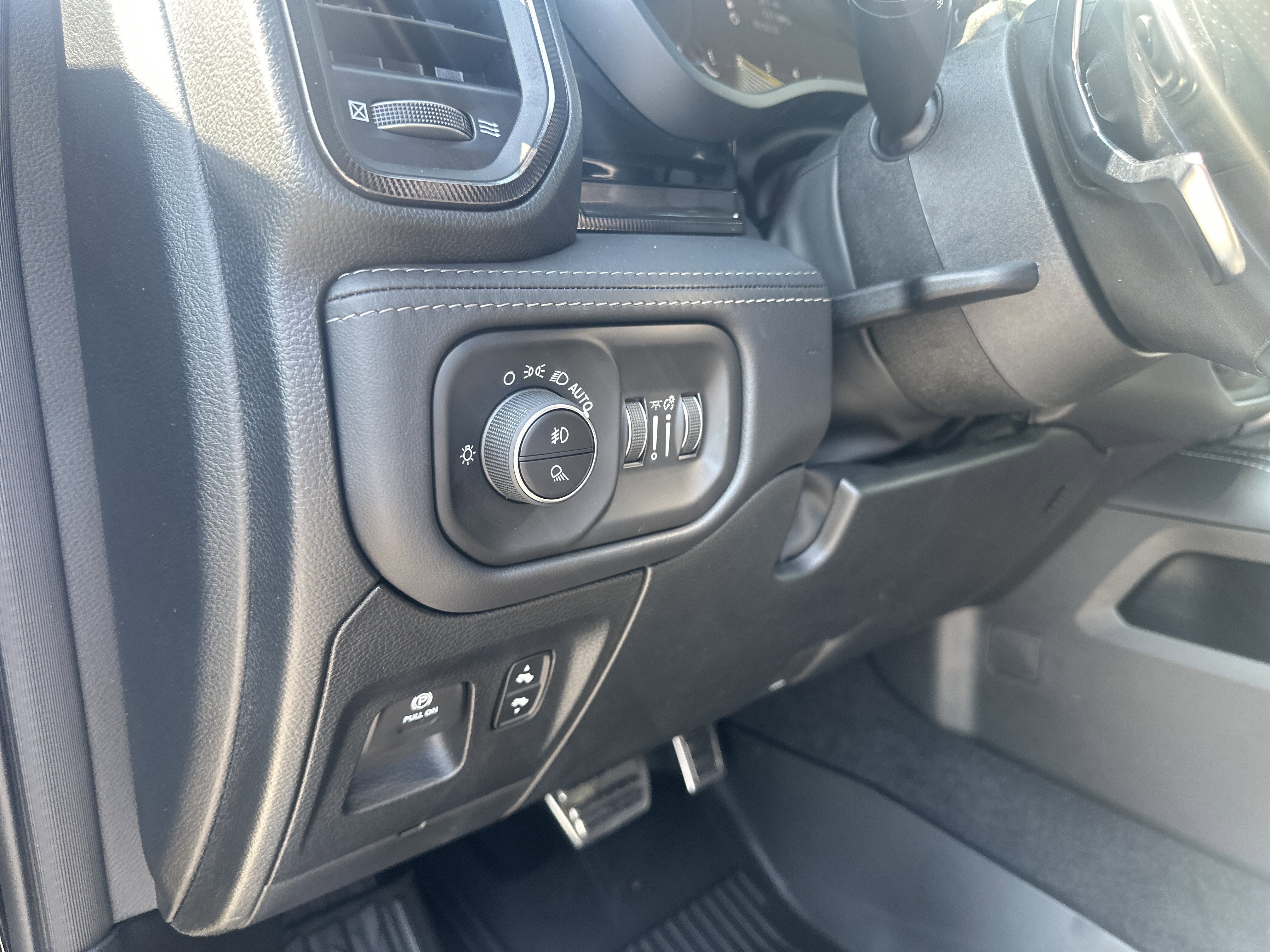 2026 RAM Ram 1500 RAM 1500 RHO CREW CAB 4X4 5'7' BOX