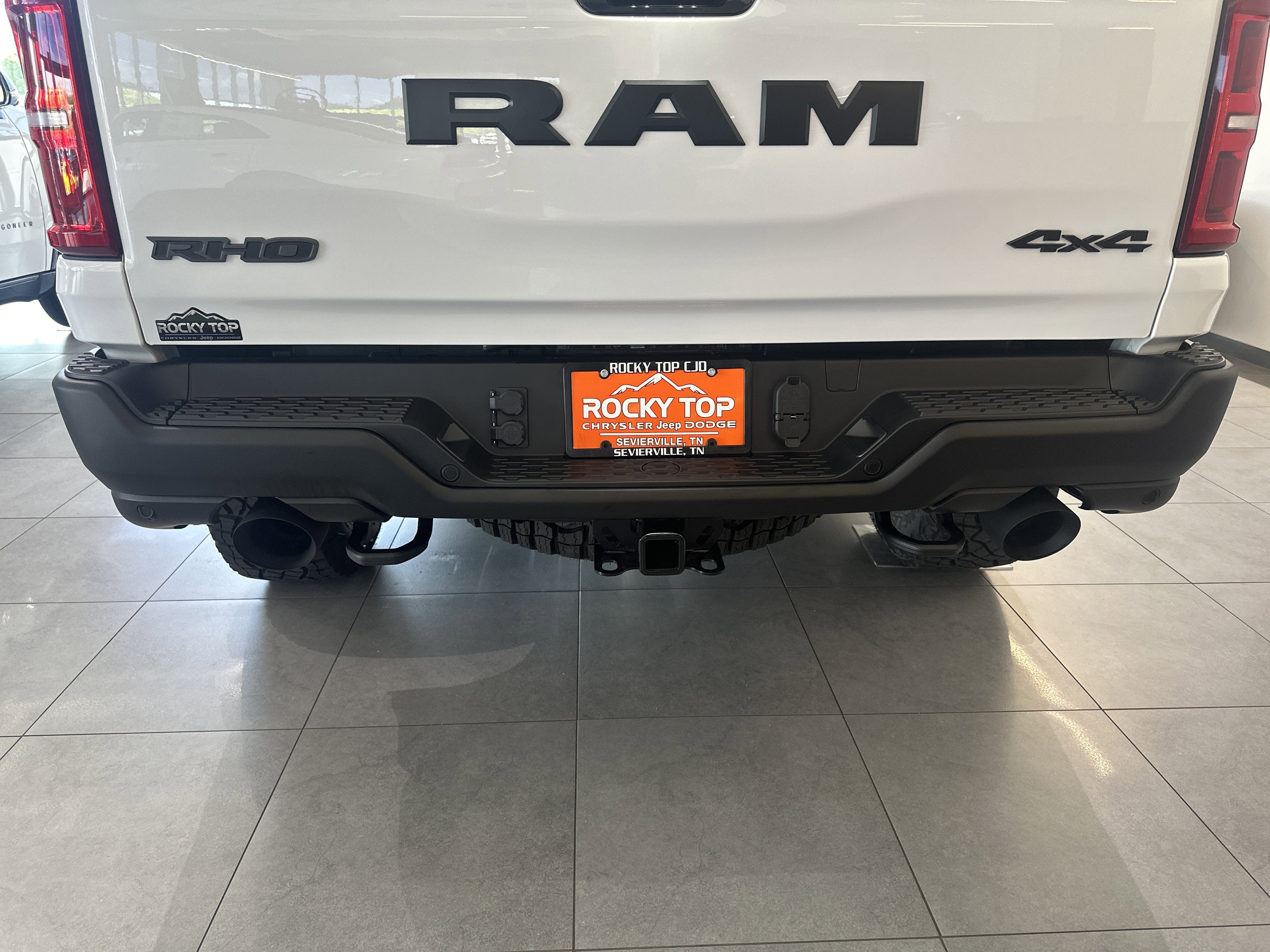 2026 RAM Ram 1500 RAM 1500 RHO CREW CAB 4X4 5'7' BOX