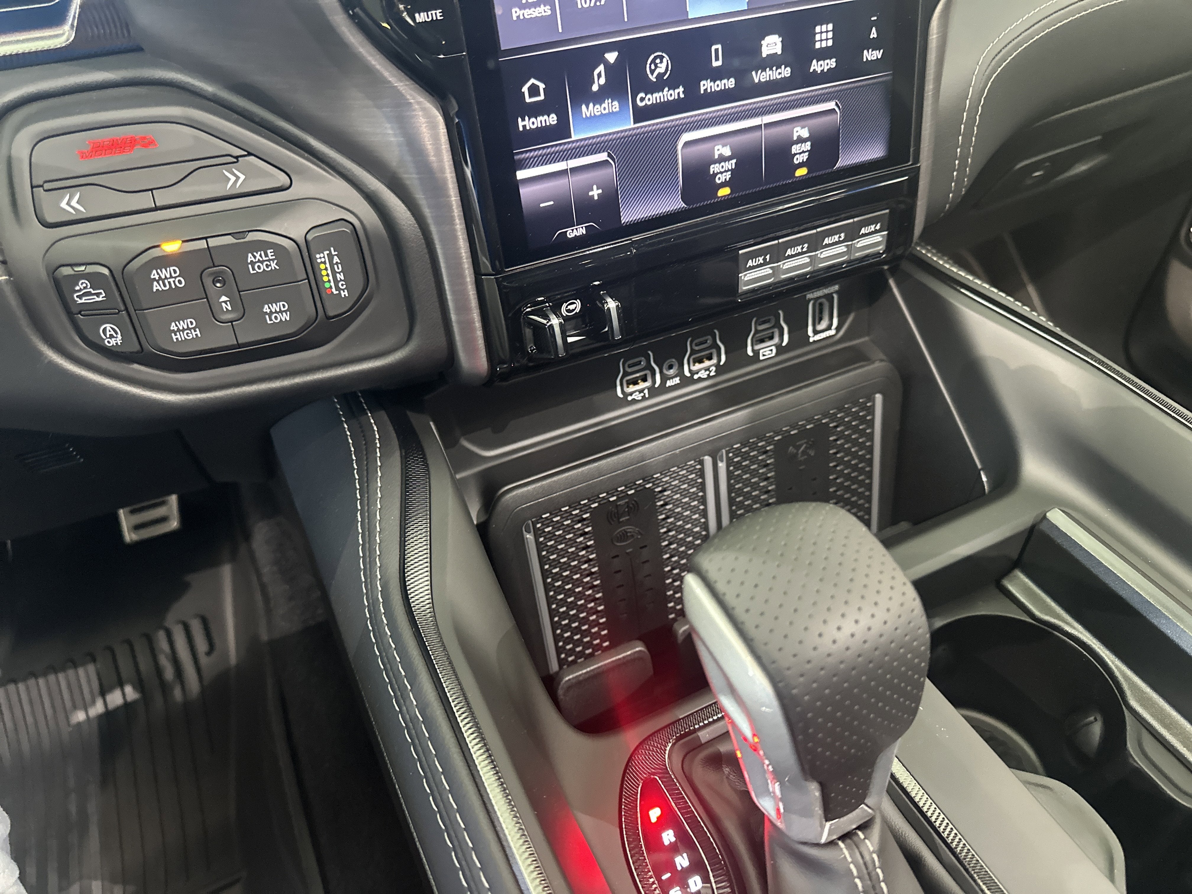 2026 RAM Ram 1500 RAM 1500 RHO CREW CAB 4X4 5'7' BOX