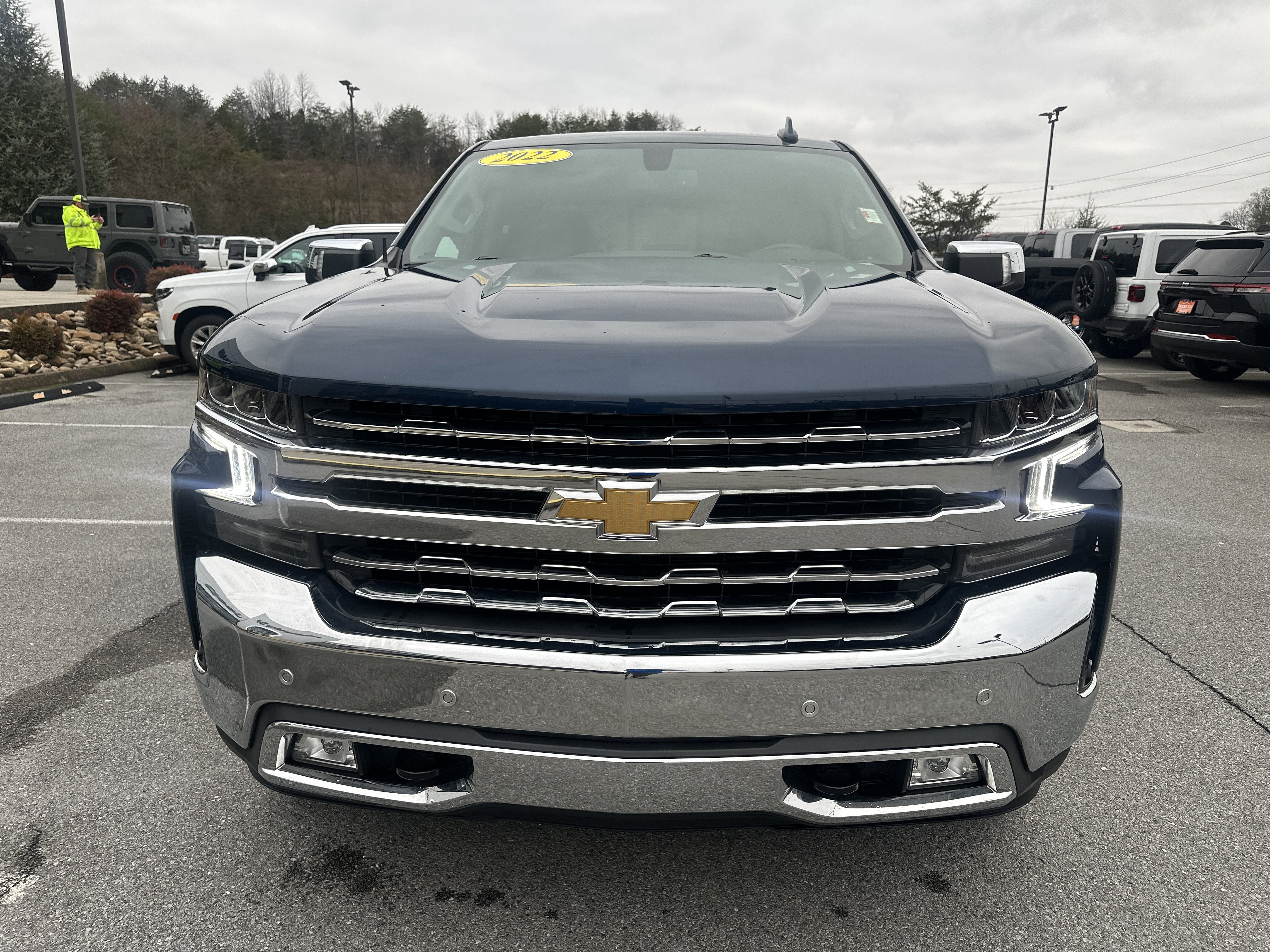 2022 Chevrolet Silverado 1500 LTD 4WD Crew Cab Short Bed LTZ