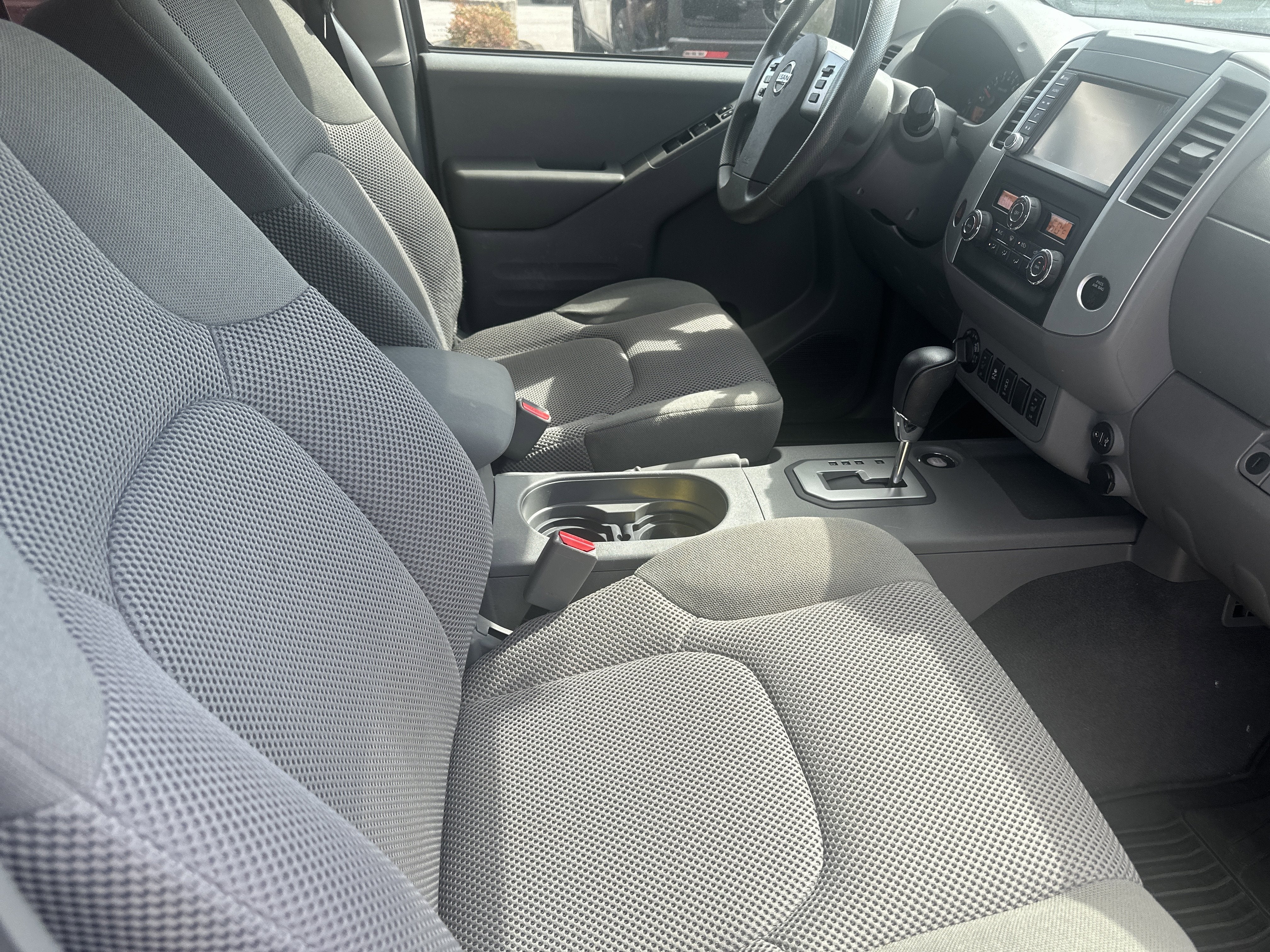 2021 Nissan Frontier Crew Cab SV 4x4