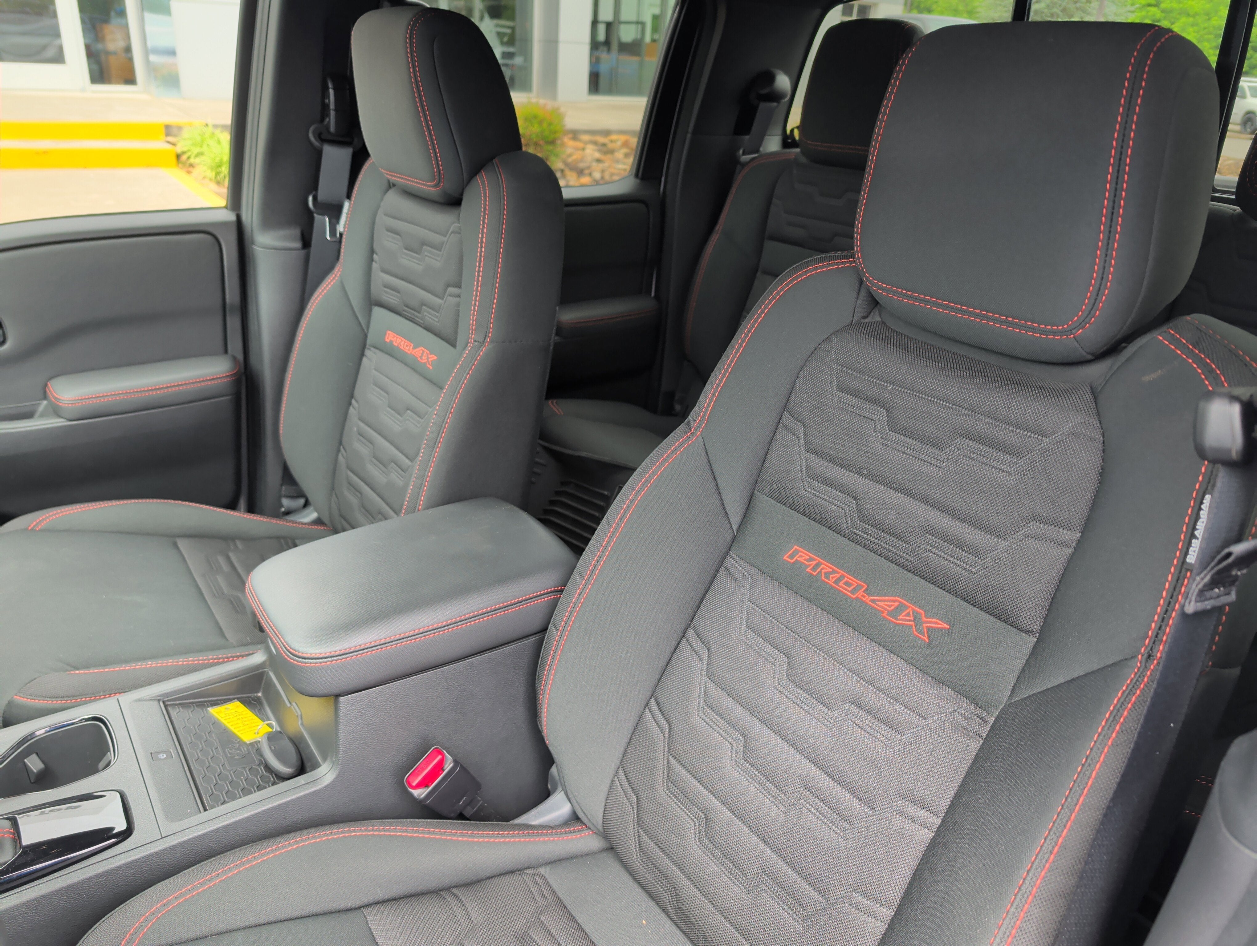 2024 Nissan Frontier Crew Cab PRO-4X 4x4