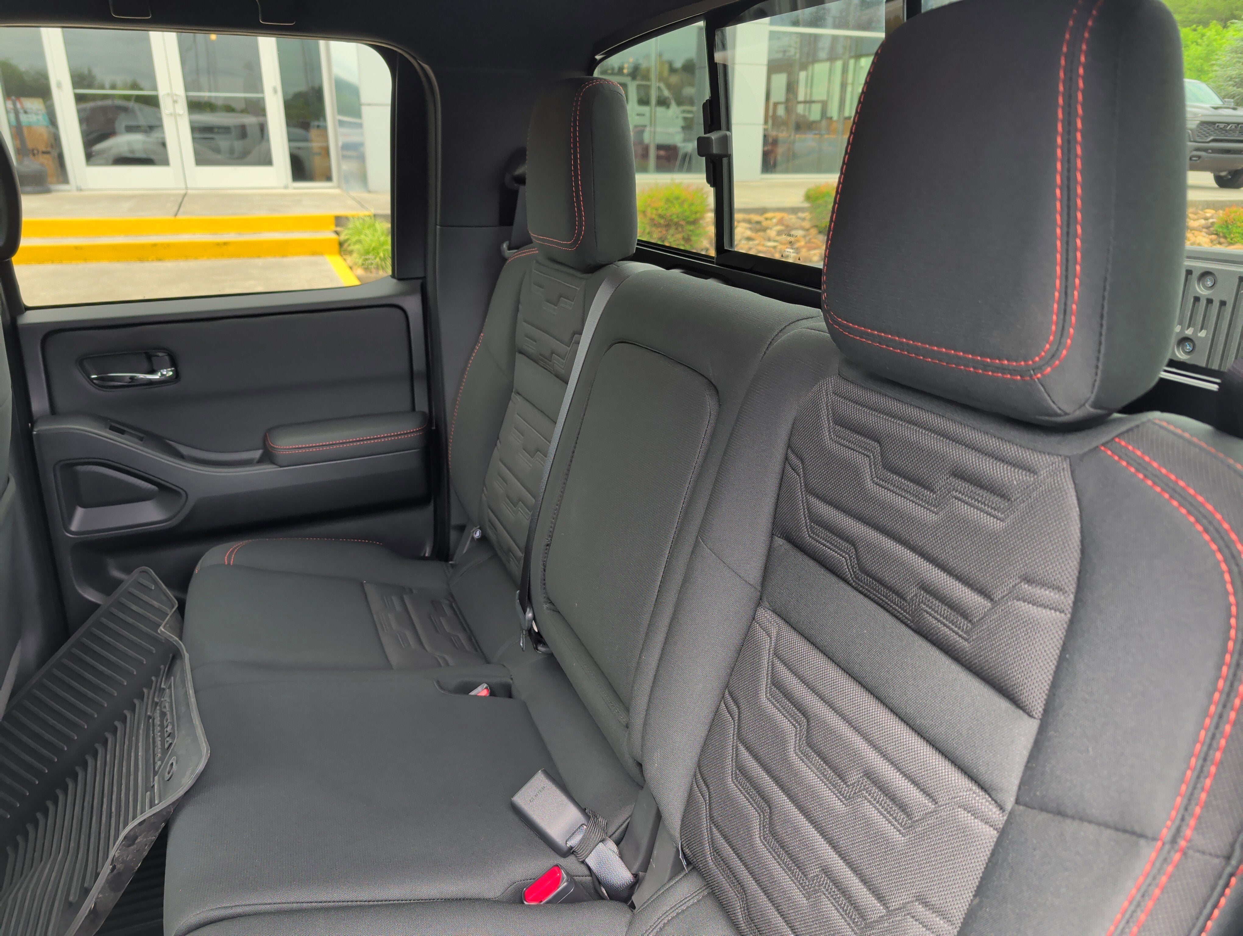 2024 Nissan Frontier Crew Cab PRO-4X 4x4