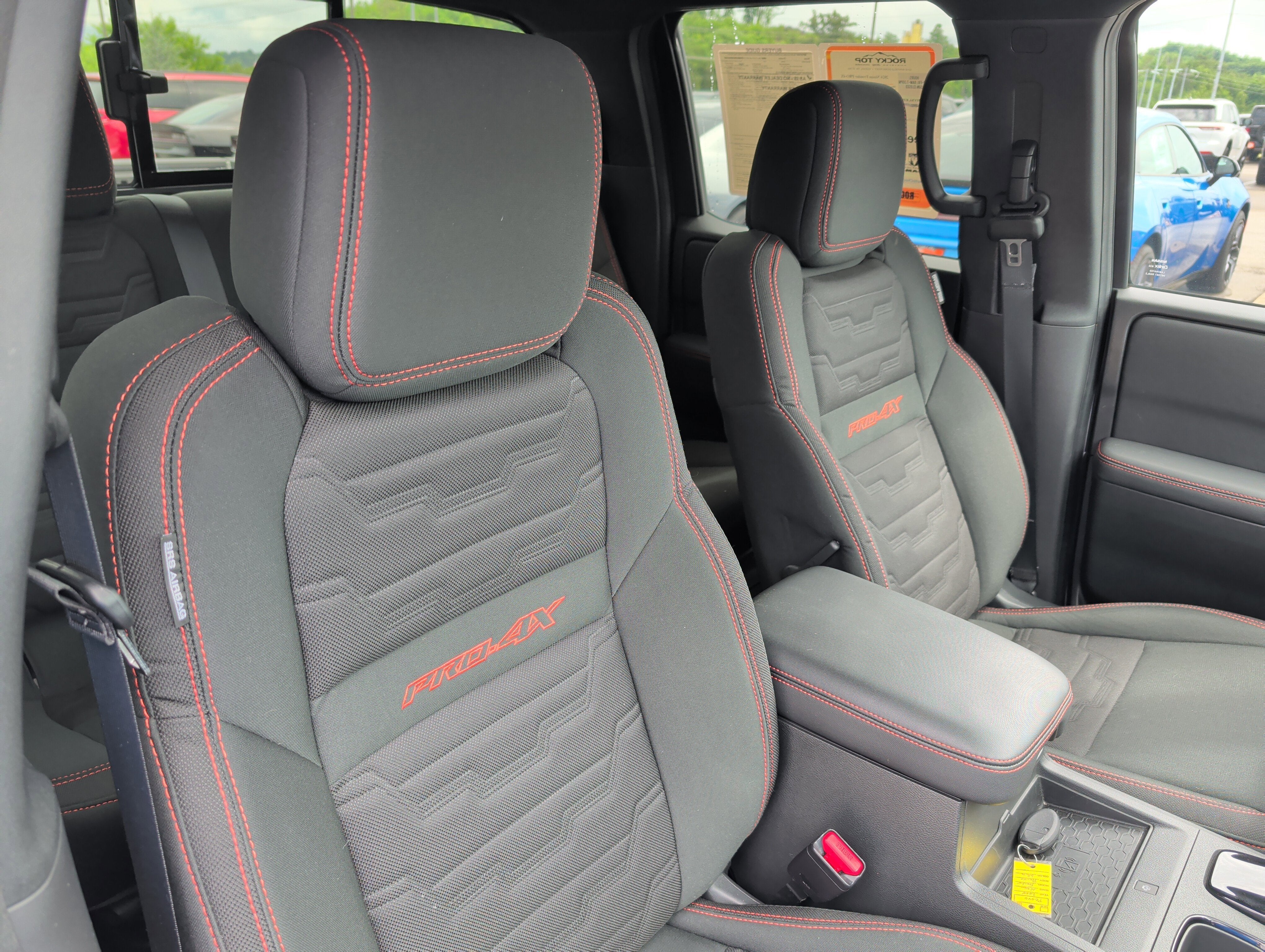 2024 Nissan Frontier Crew Cab PRO-4X 4x4