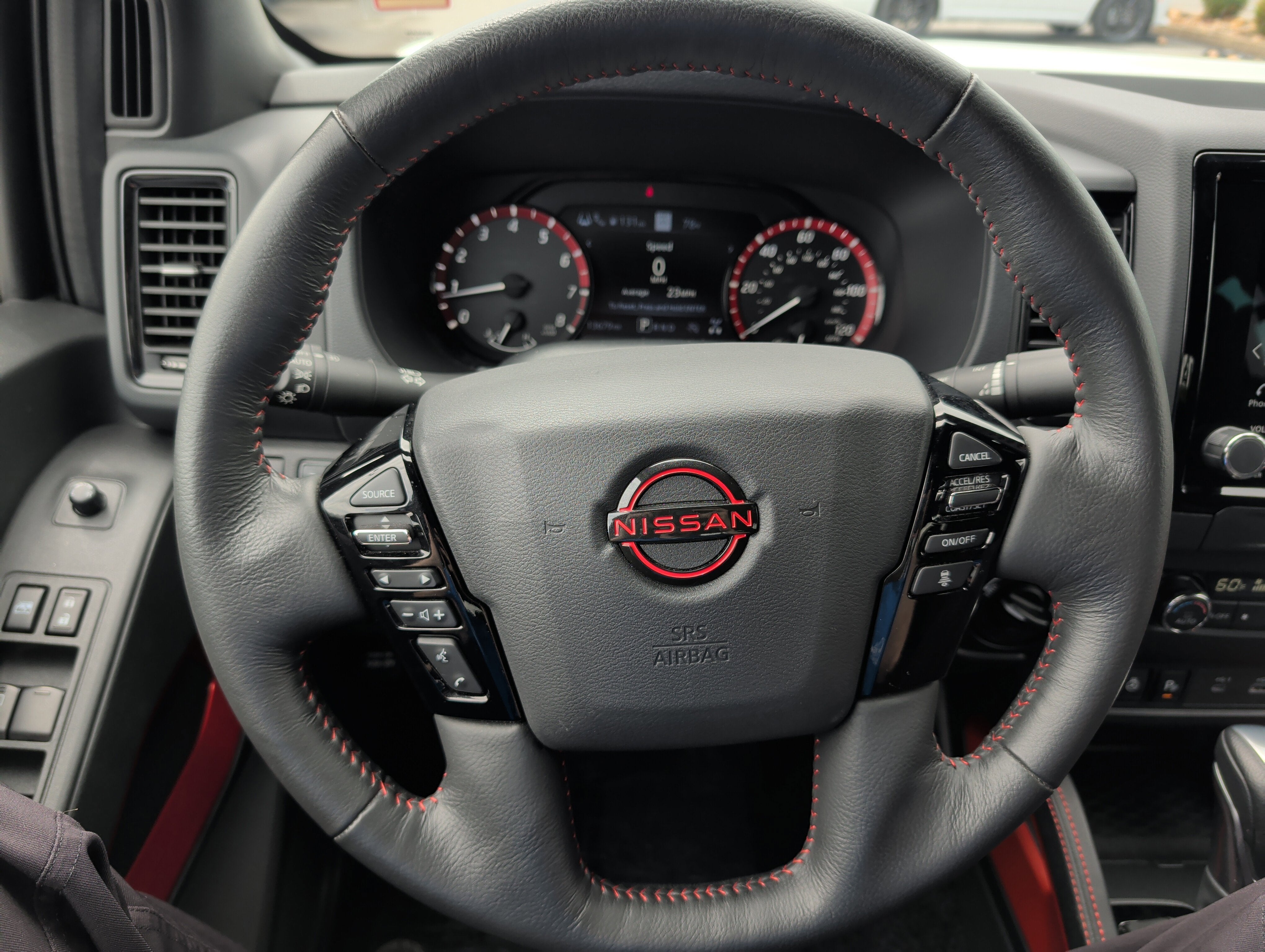 2024 Nissan Frontier Crew Cab PRO-4X 4x4