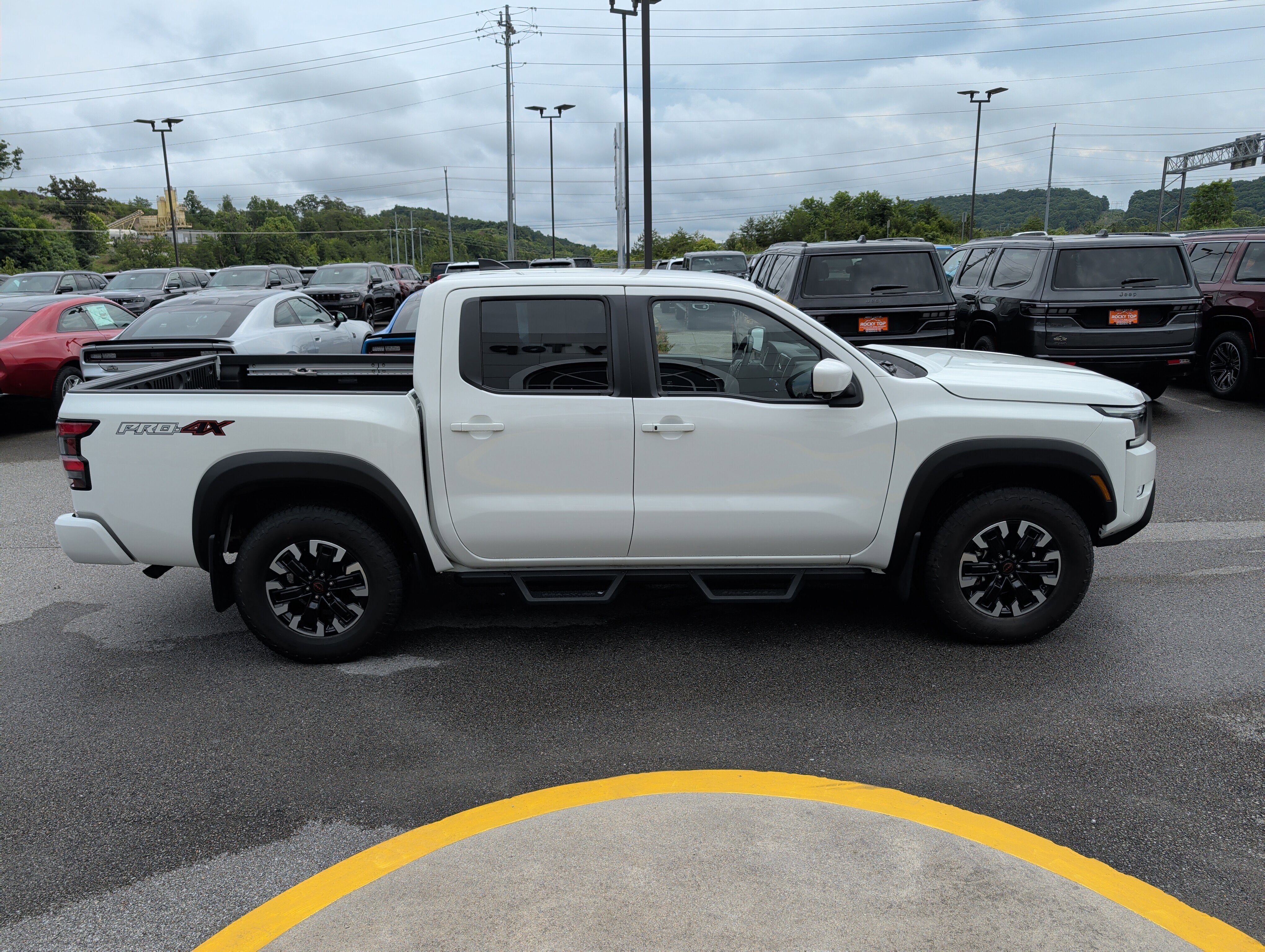 2024 Nissan Frontier Crew Cab PRO-4X 4x4