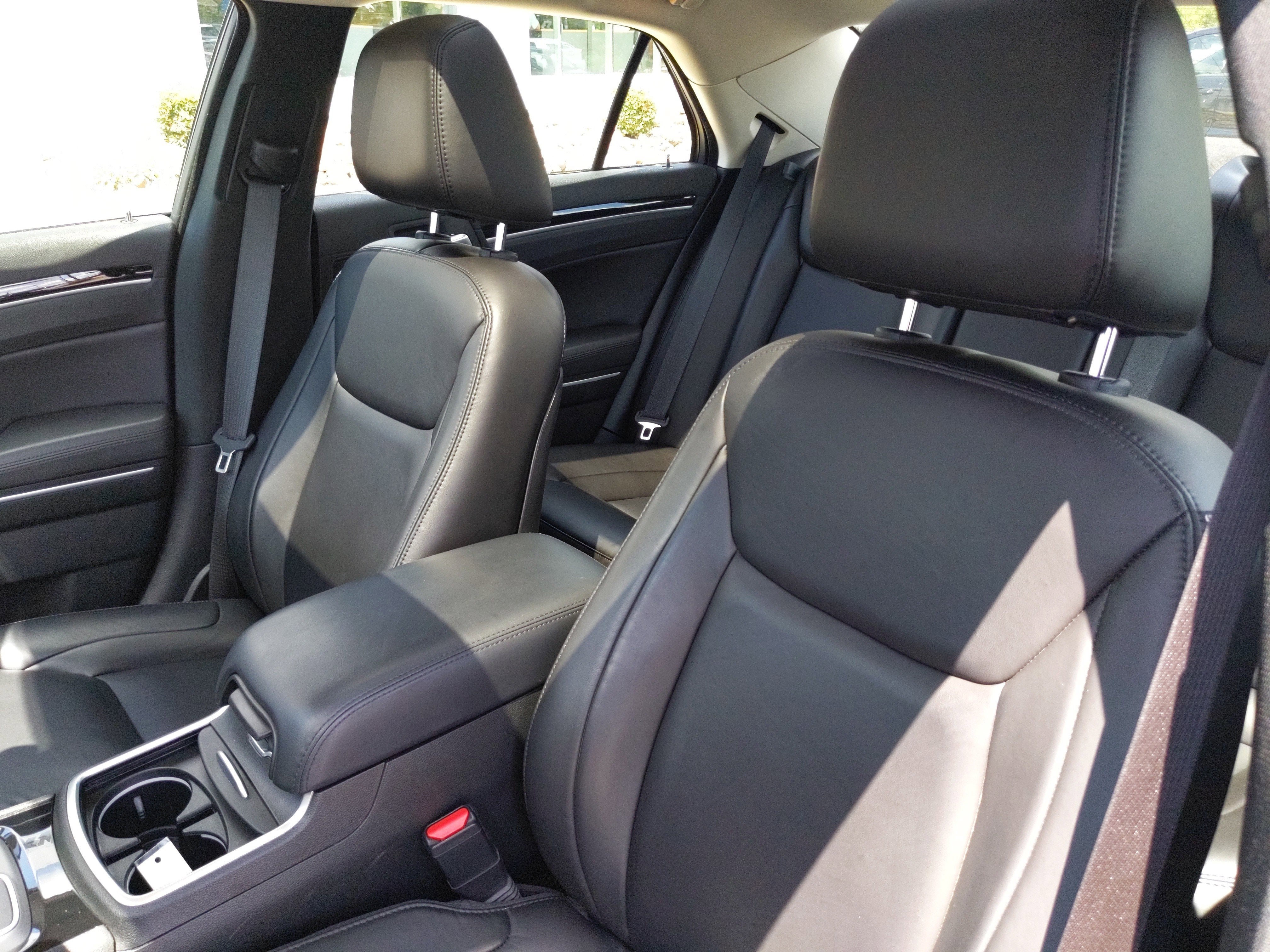 2023 Chrysler Chrysler 300 300 TOURING L RWD