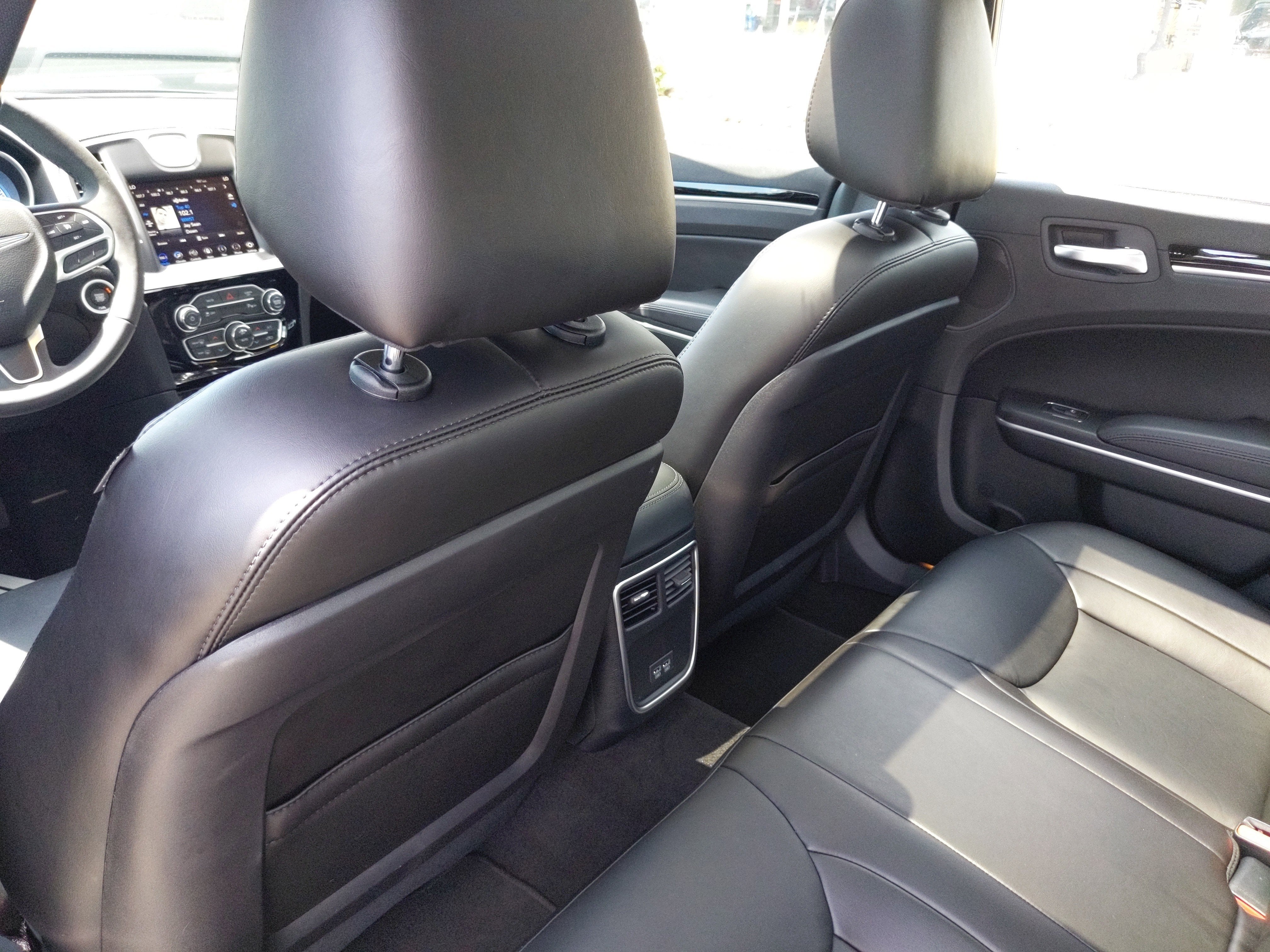 2023 Chrysler Chrysler 300 300 TOURING L RWD