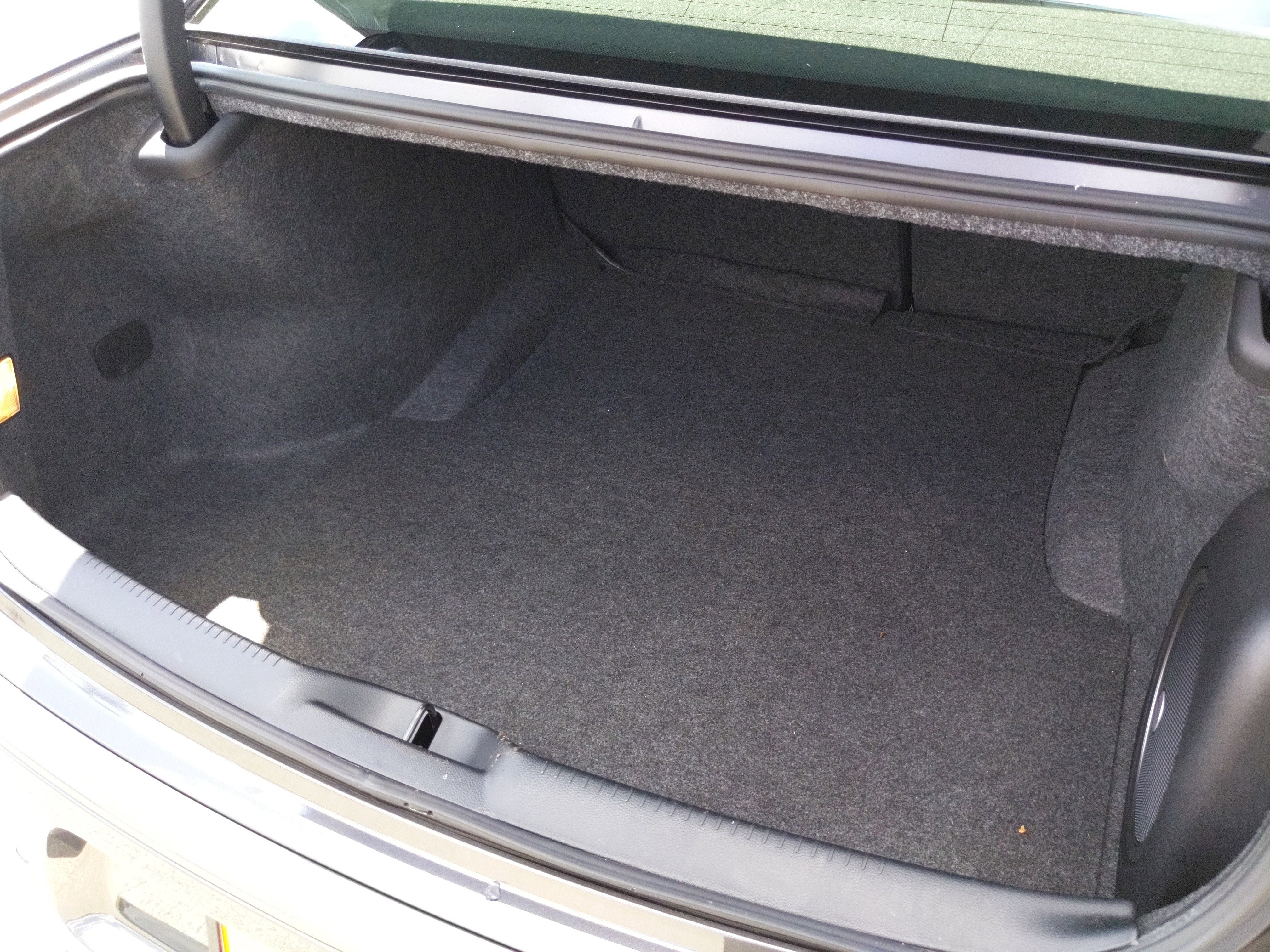 2023 Chrysler Chrysler 300 300 TOURING L RWD