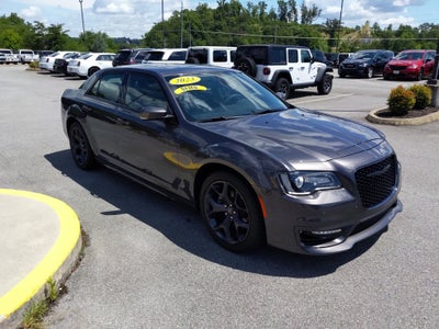 2023 Chrysler Chrysler 300 300 TOURING L RWD