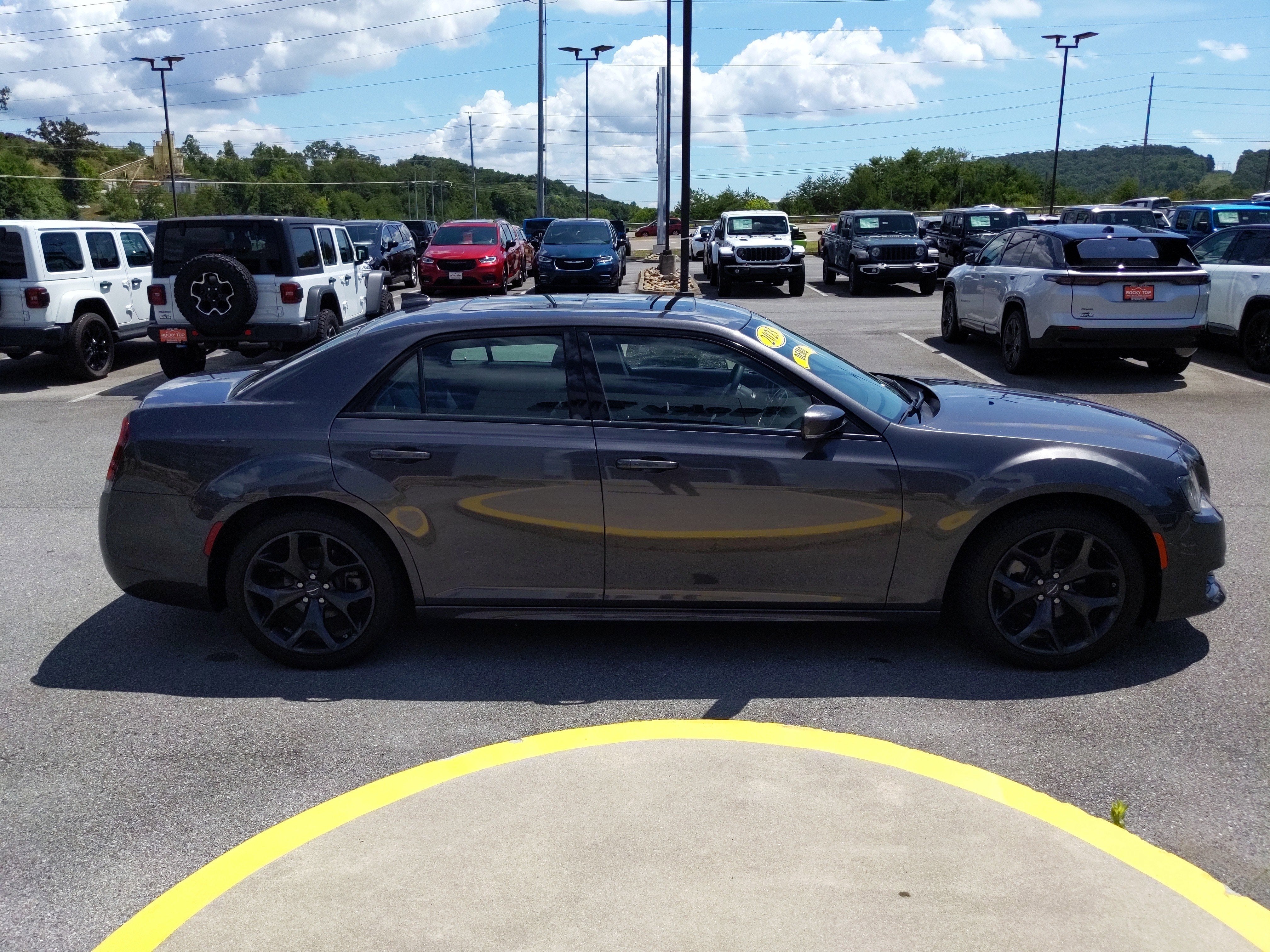 2023 Chrysler Chrysler 300 300 TOURING L RWD