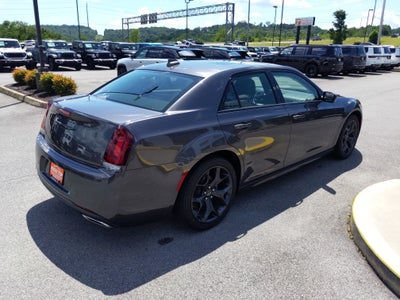 2023 Chrysler Chrysler 300 300 TOURING L RWD