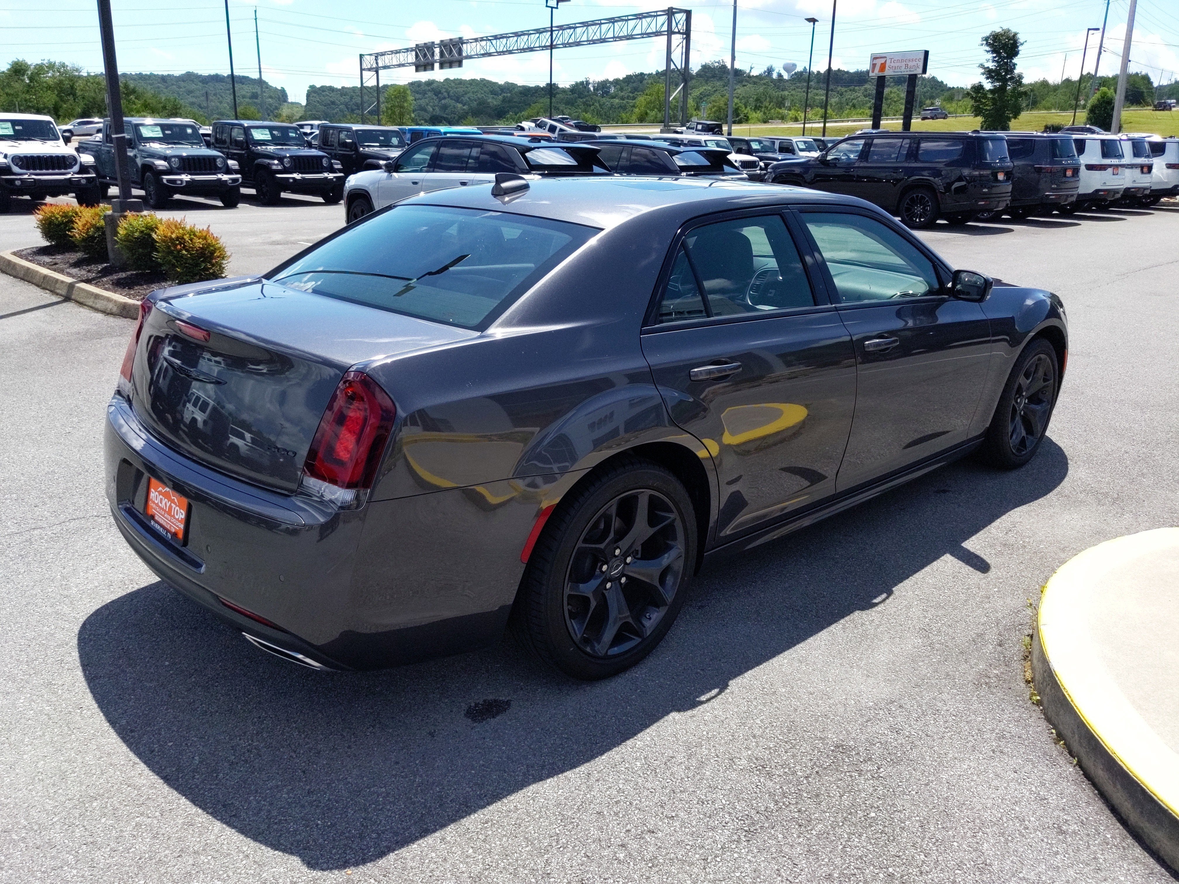 2023 Chrysler Chrysler 300 300 TOURING L RWD