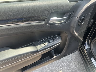 2023 Chrysler Chrysler 300 300 TOURING L RWD