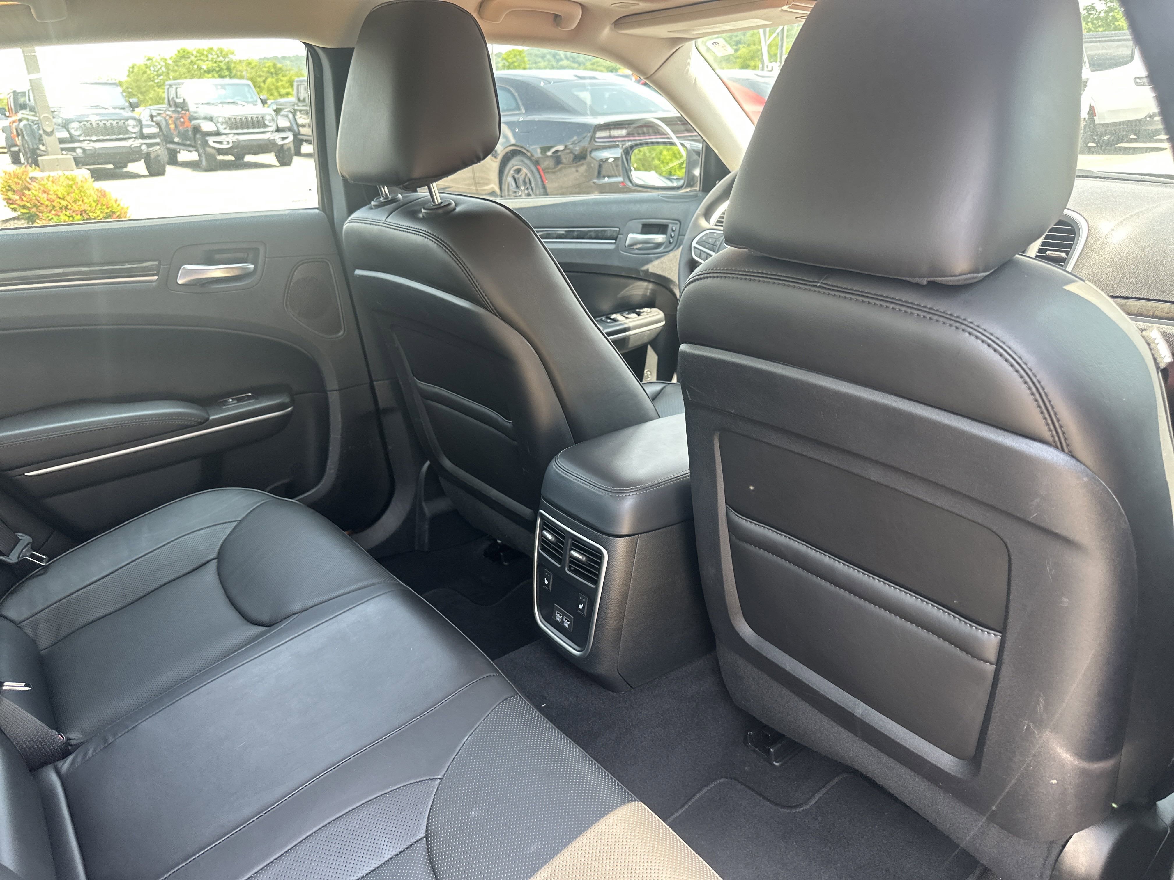 2023 Chrysler Chrysler 300 300 TOURING L RWD