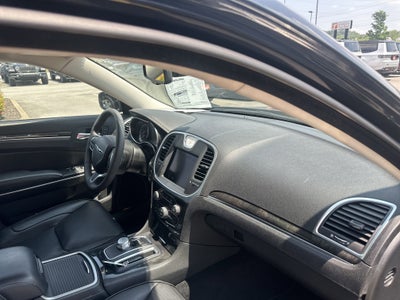 2023 Chrysler Chrysler 300 300 TOURING L RWD