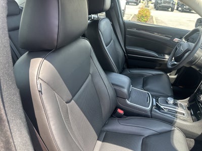 2023 Chrysler Chrysler 300 300 TOURING L RWD