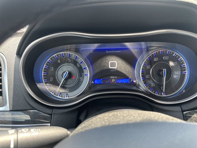 2023 Chrysler Chrysler 300 300 TOURING L RWD