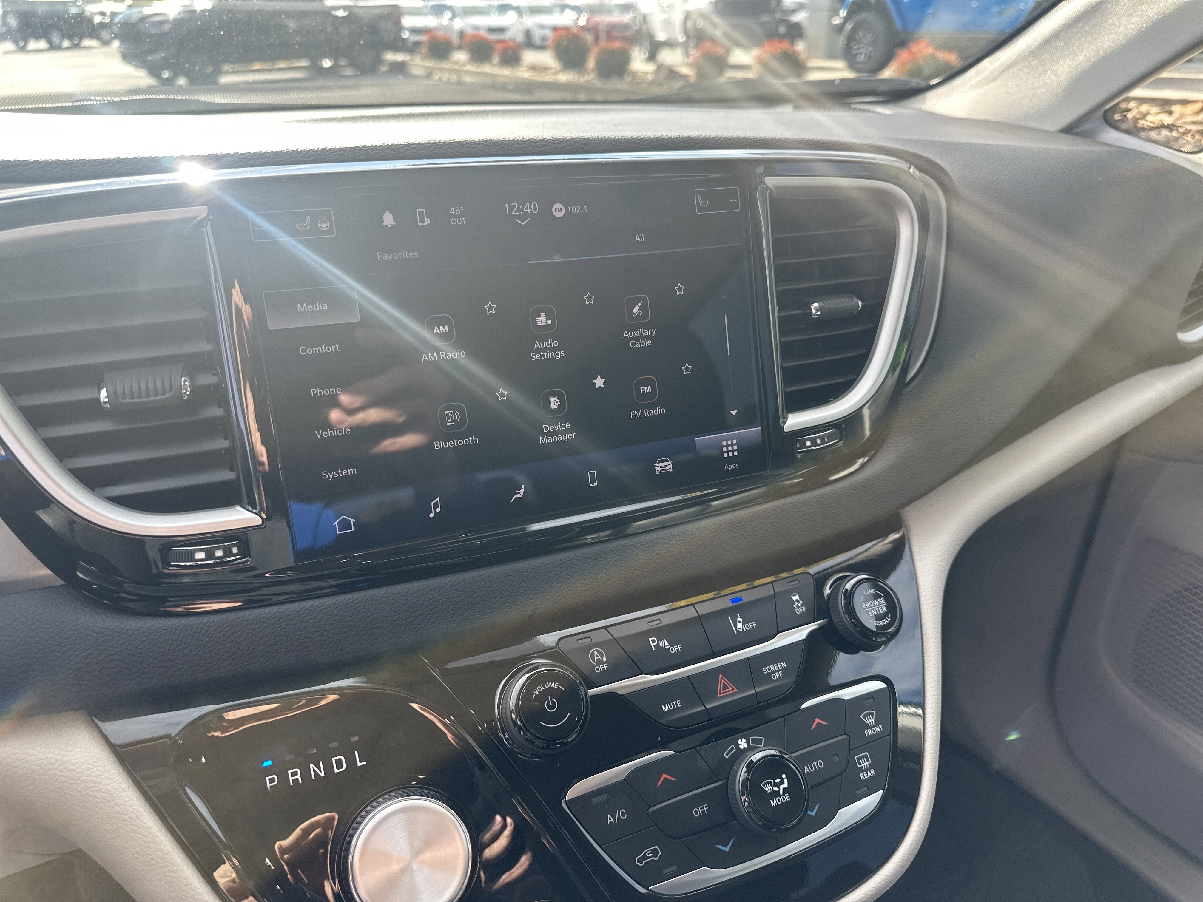 2024 Chrysler Pacifica Touring L