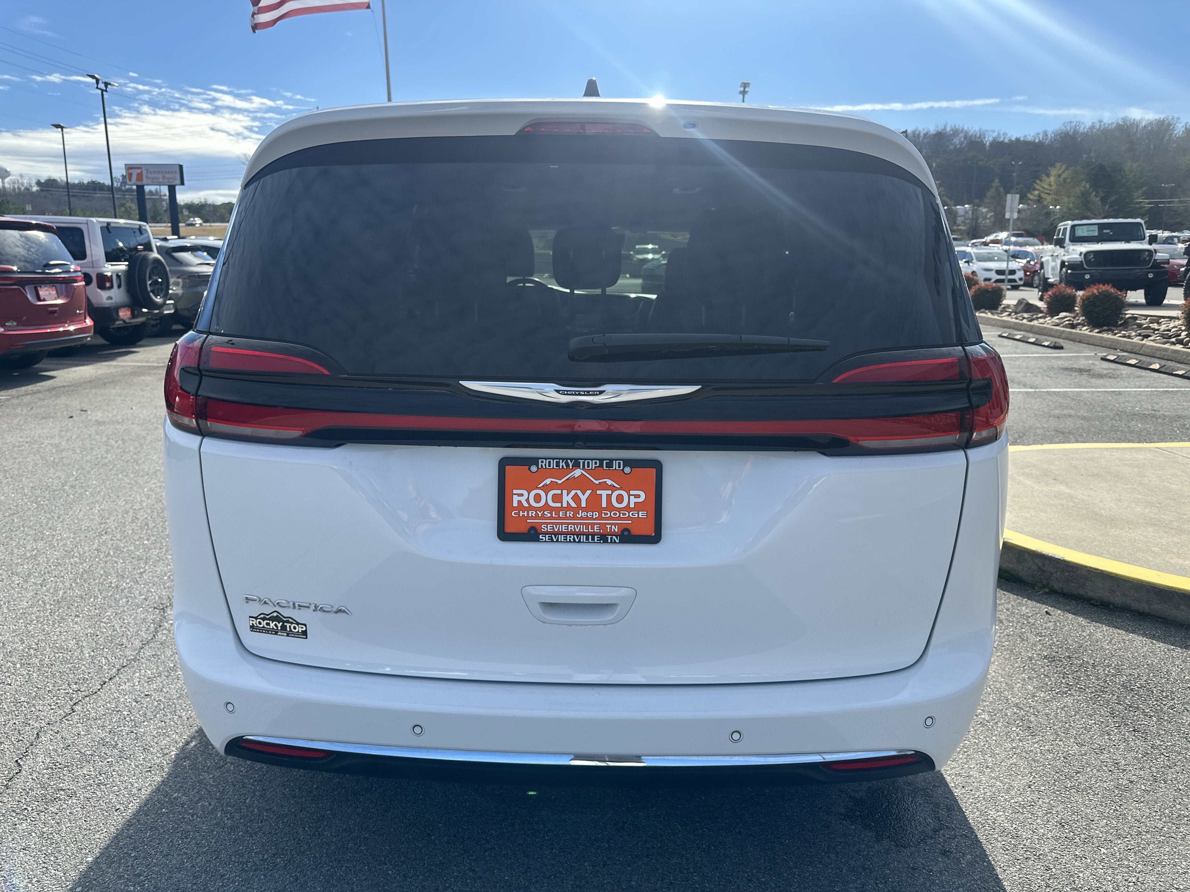 2024 Chrysler Pacifica Touring L