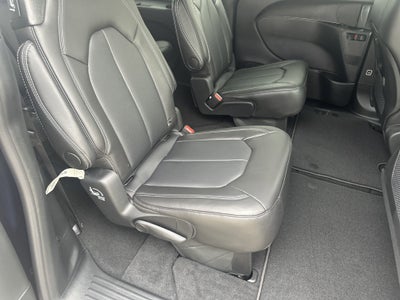 2025 Chrysler Pacifica PACIFICA SELECT