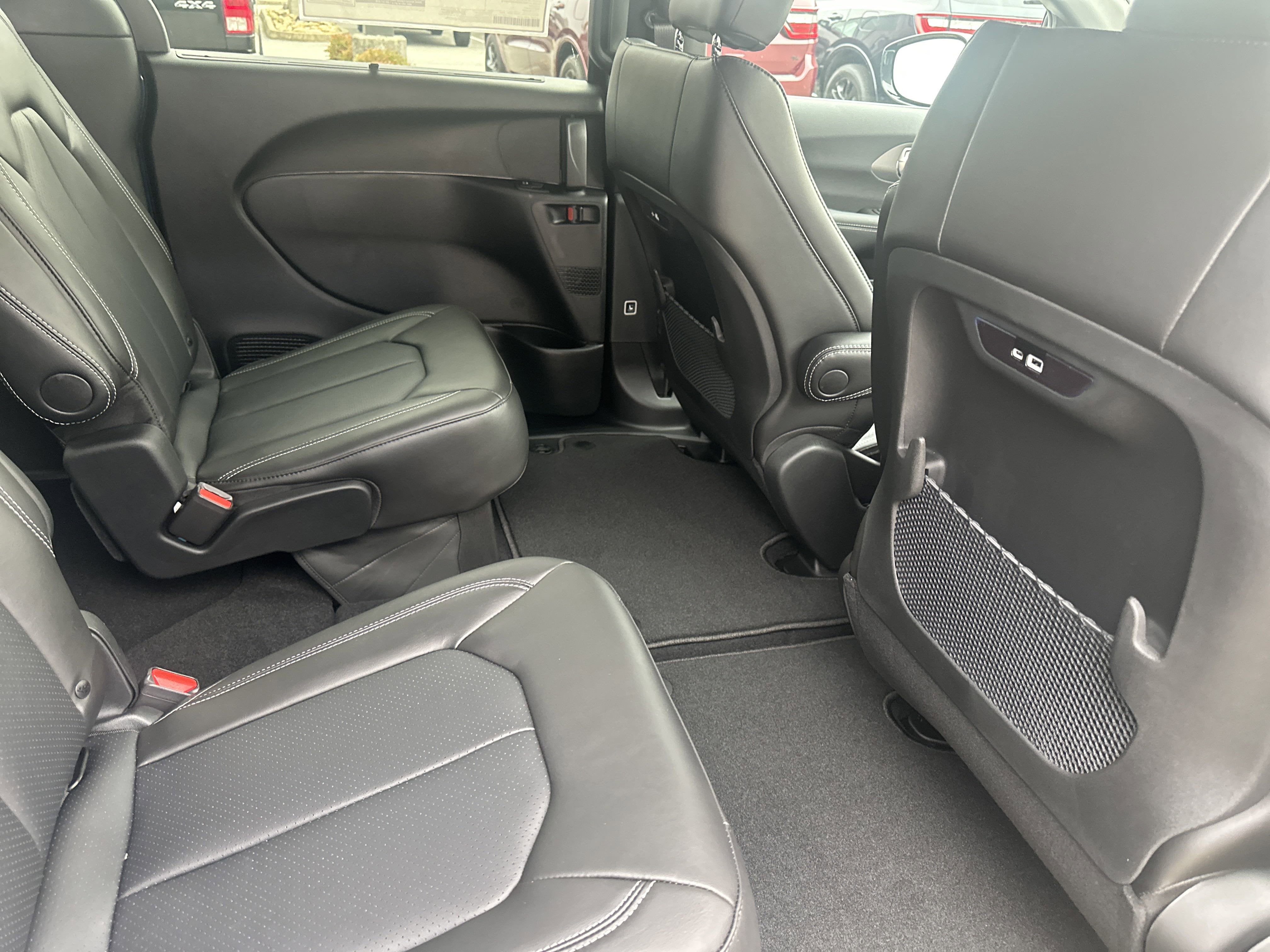 2025 Chrysler Pacifica PACIFICA SELECT