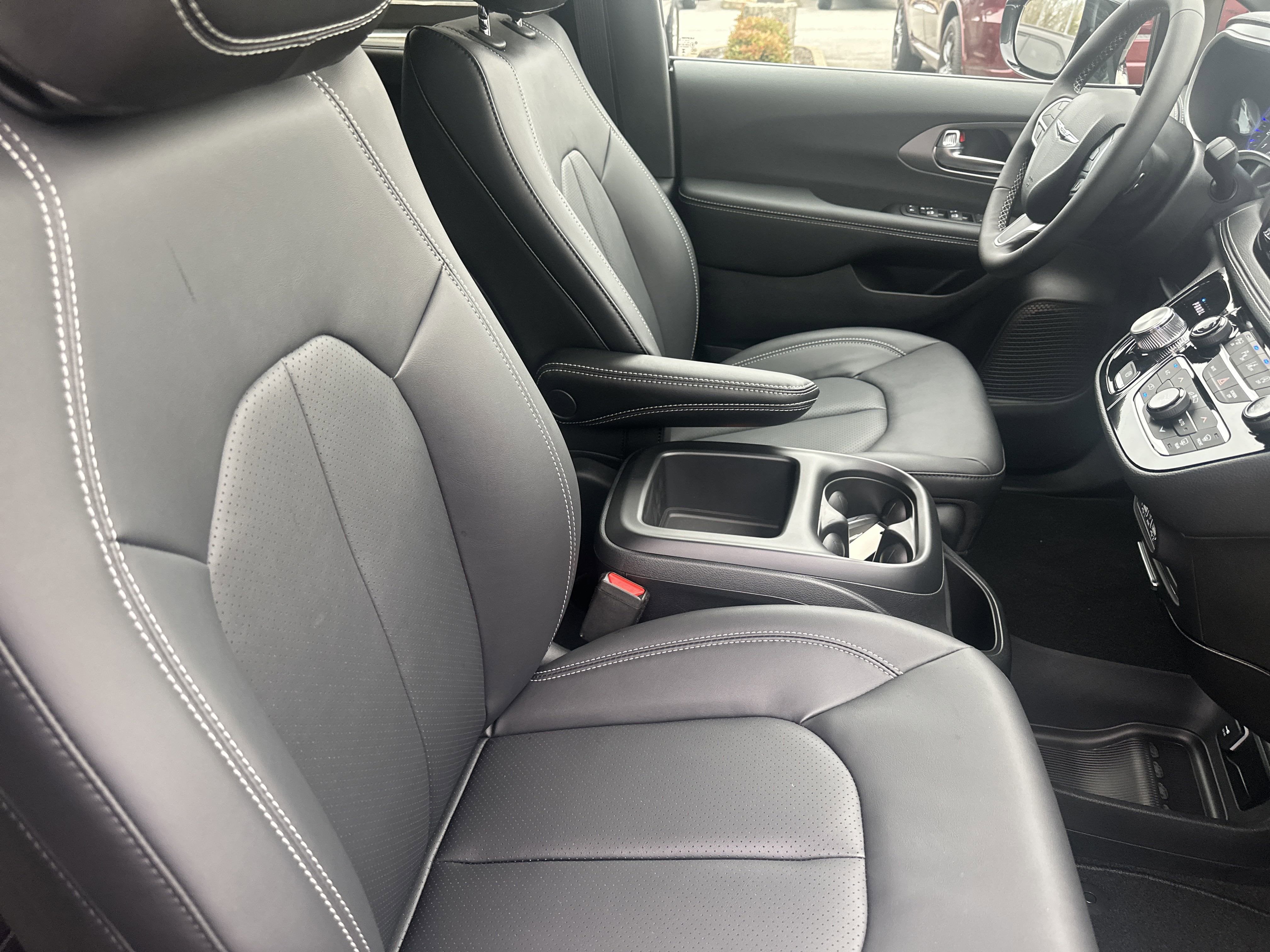 2025 Chrysler Pacifica PACIFICA SELECT