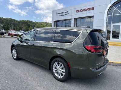 2027 Chrysler Pacifica PACIFICA SELECT