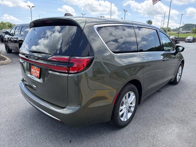 2027 Chrysler Pacifica PACIFICA SELECT