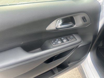 2025 Chrysler Pacifica PACIFICA SELECT
