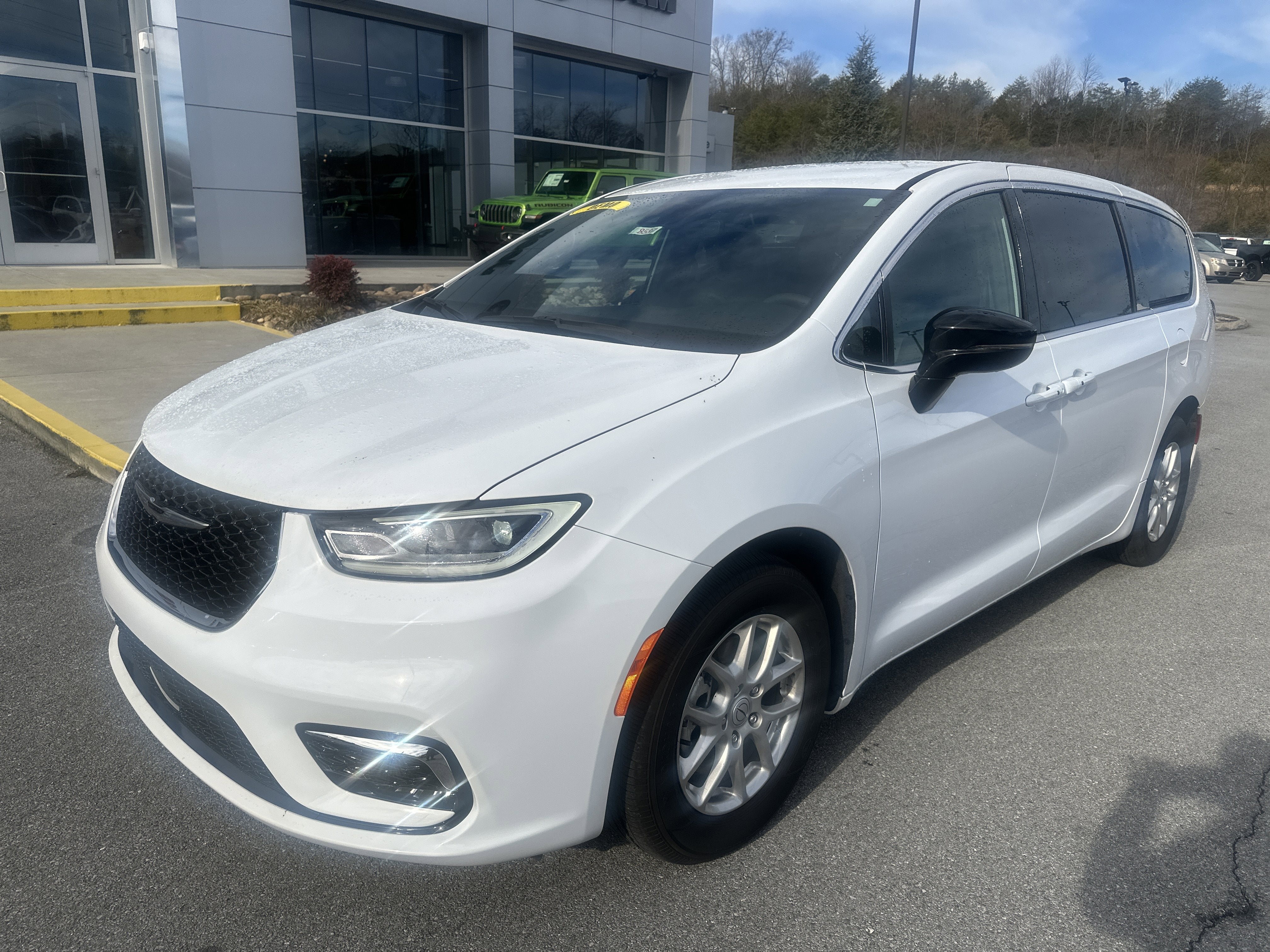 2025 Chrysler Pacifica PACIFICA SELECT