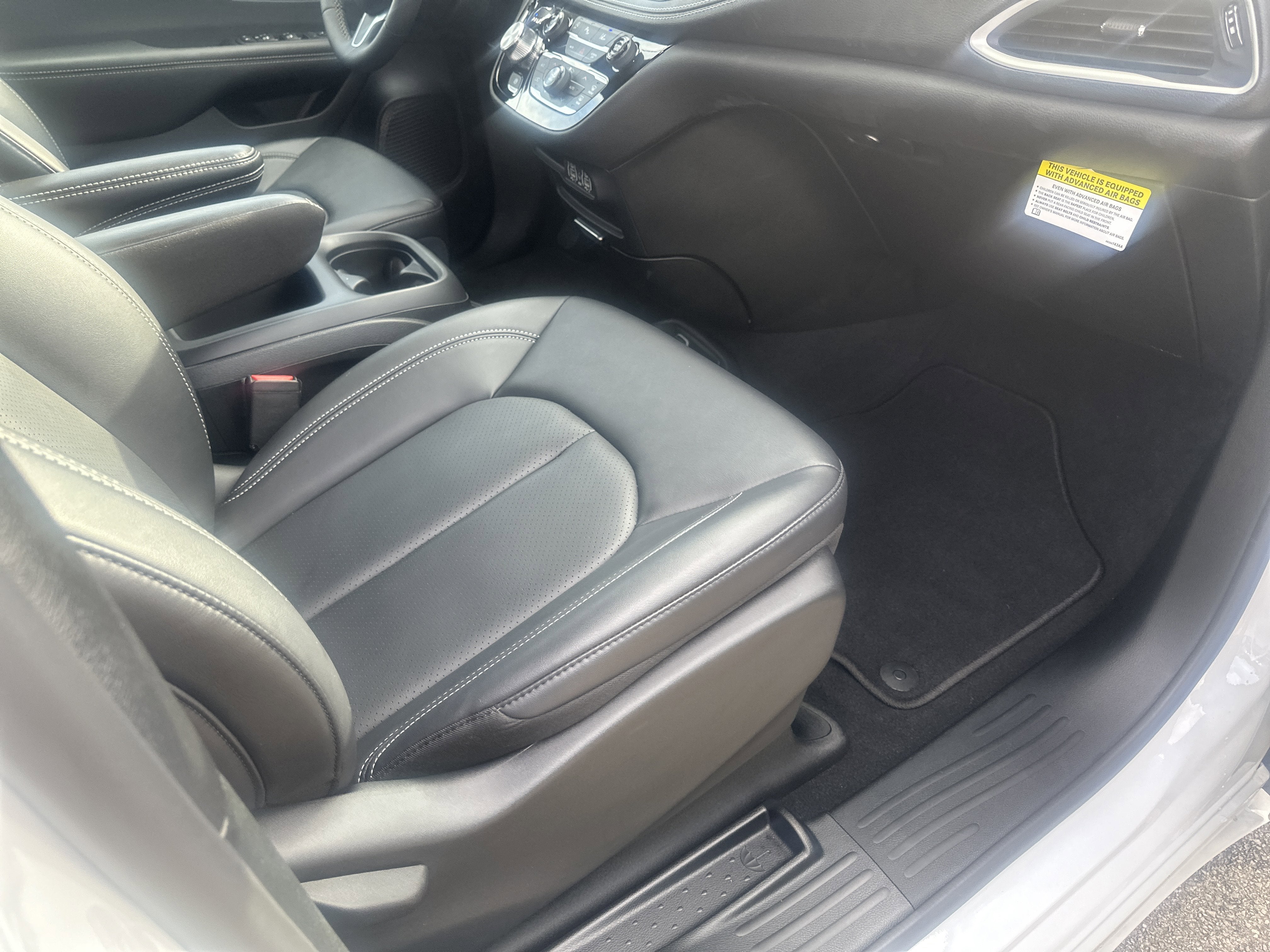 2025 Chrysler Pacifica PACIFICA SELECT