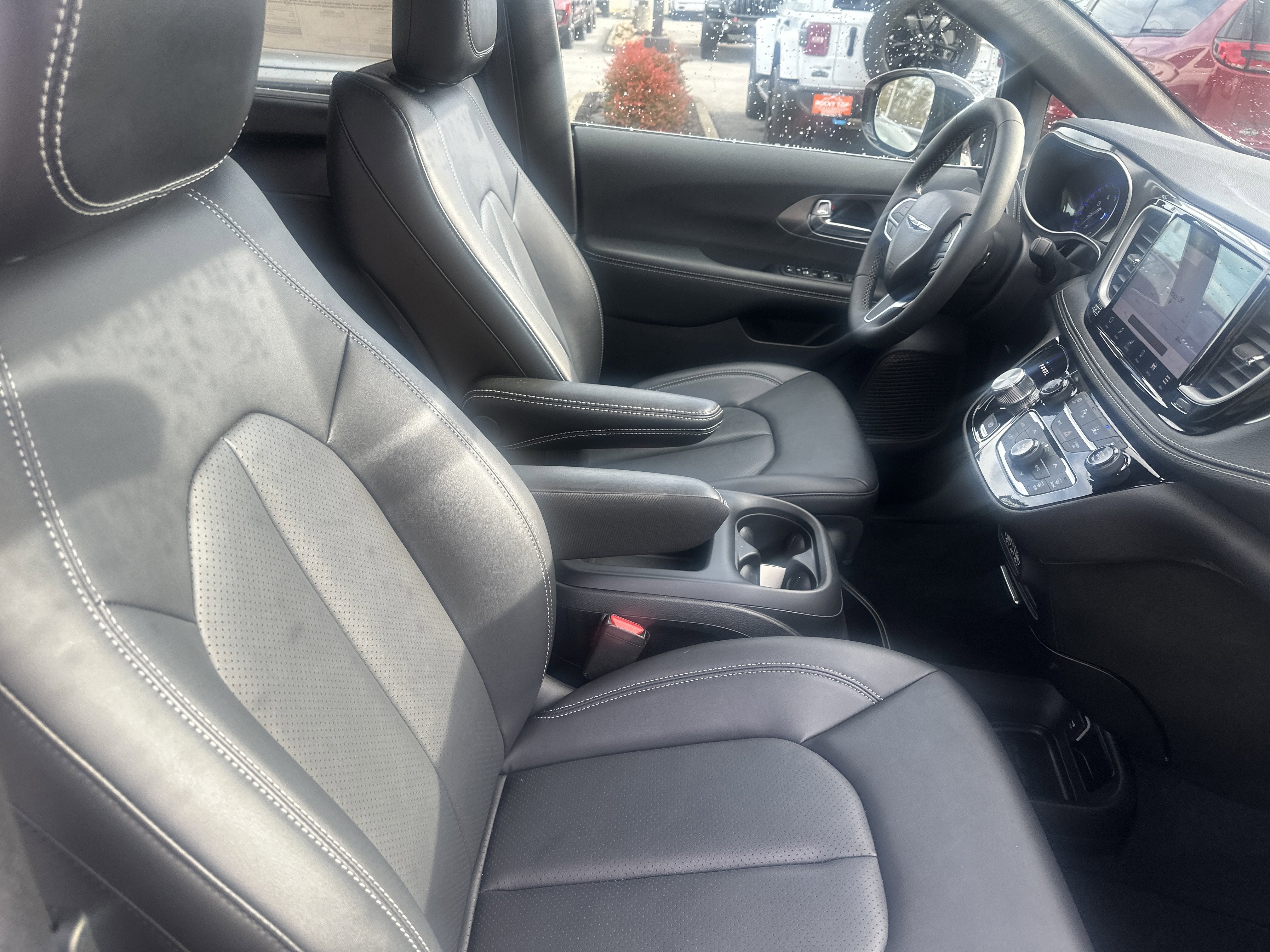 2025 Chrysler Pacifica PACIFICA SELECT