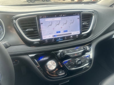 2025 Chrysler Pacifica PACIFICA SELECT