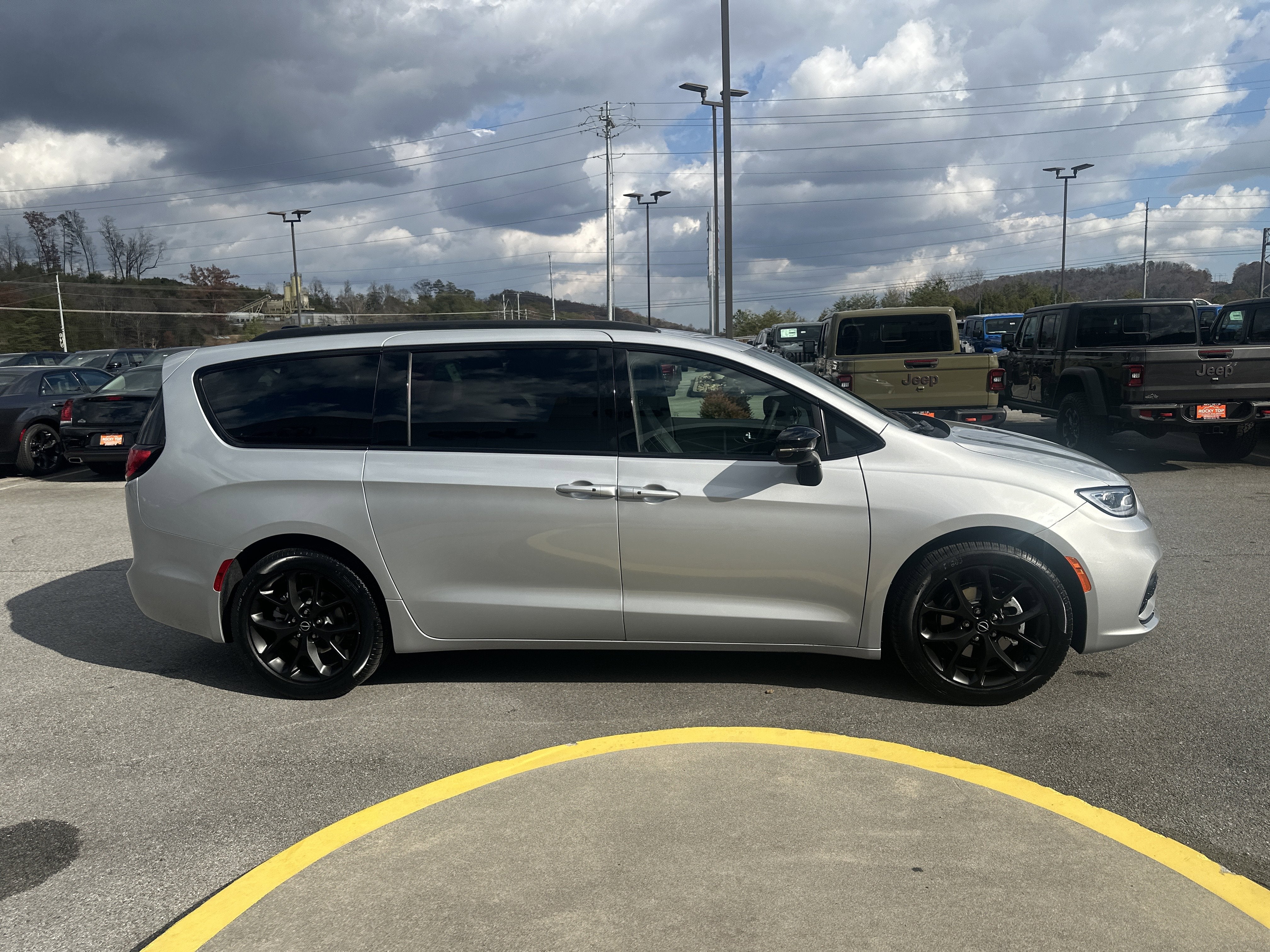2026 Chrysler Pacifica PACIFICA SELECT