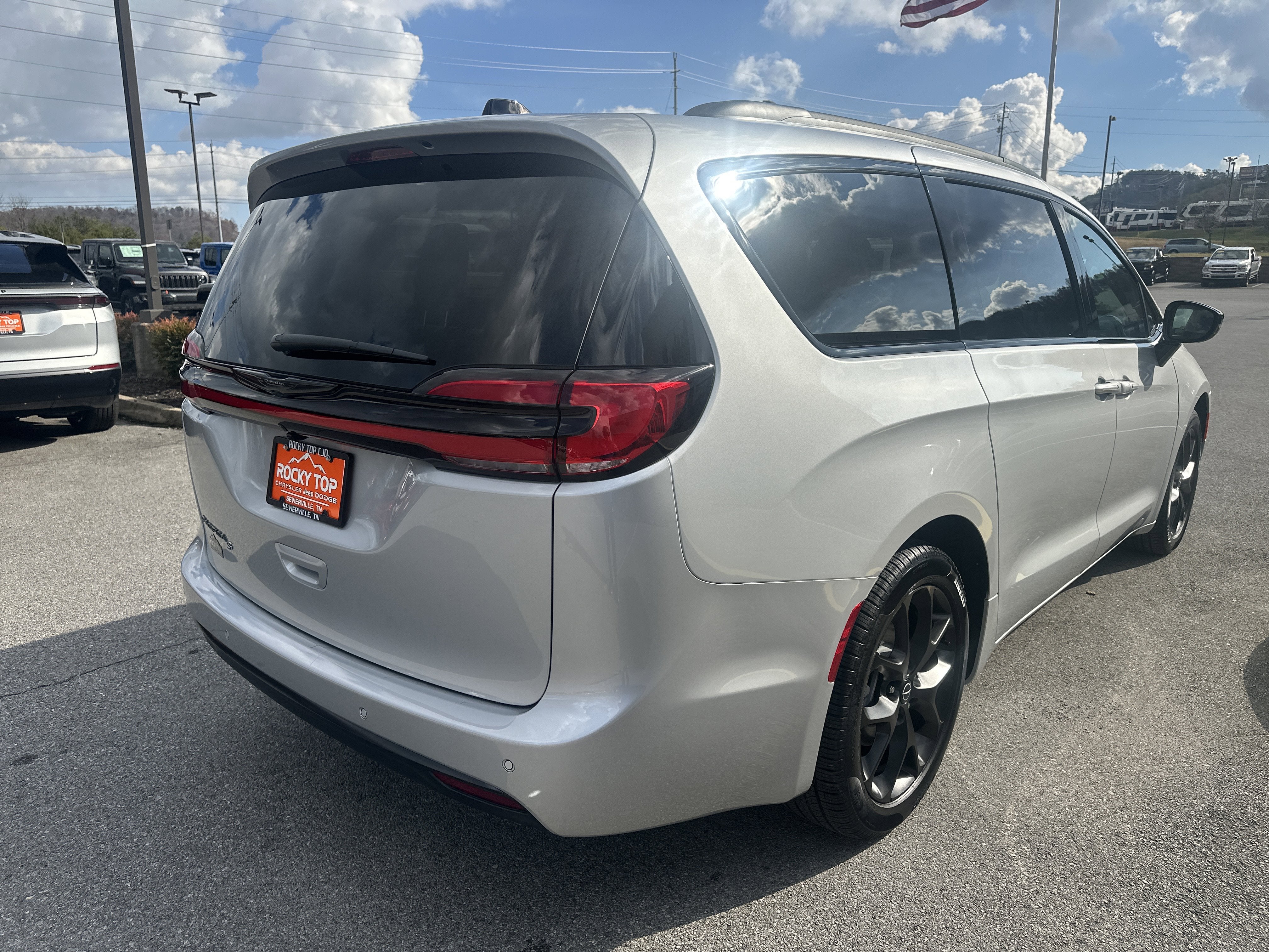 2026 Chrysler Pacifica PACIFICA SELECT