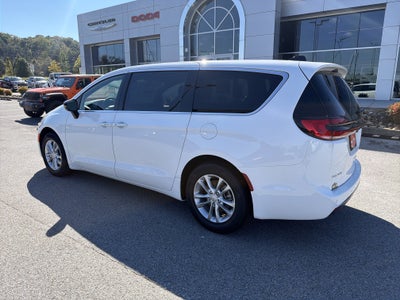2027 Chrysler Pacifica PACIFICA SELECT