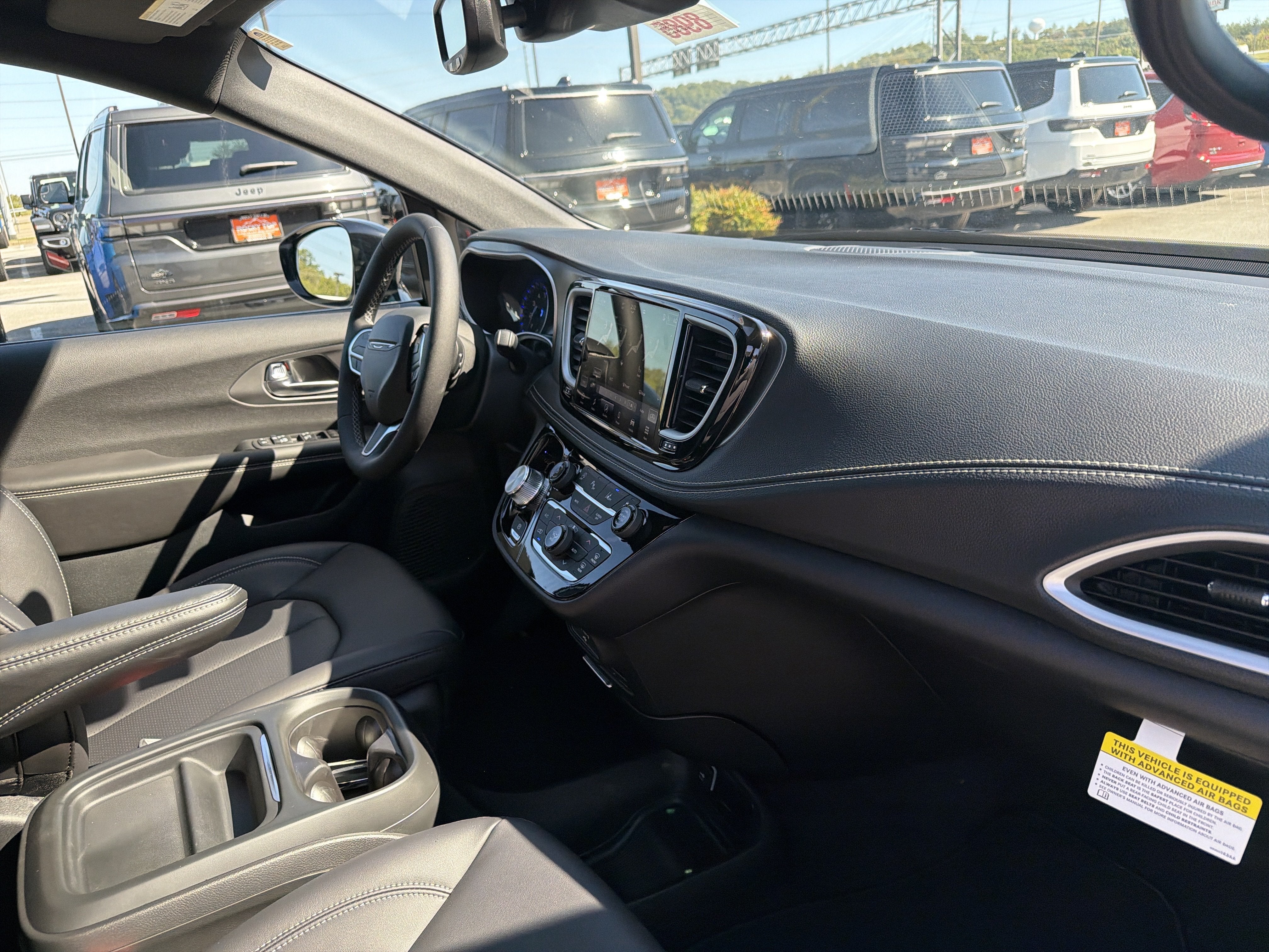 2027 Chrysler Pacifica PACIFICA SELECT