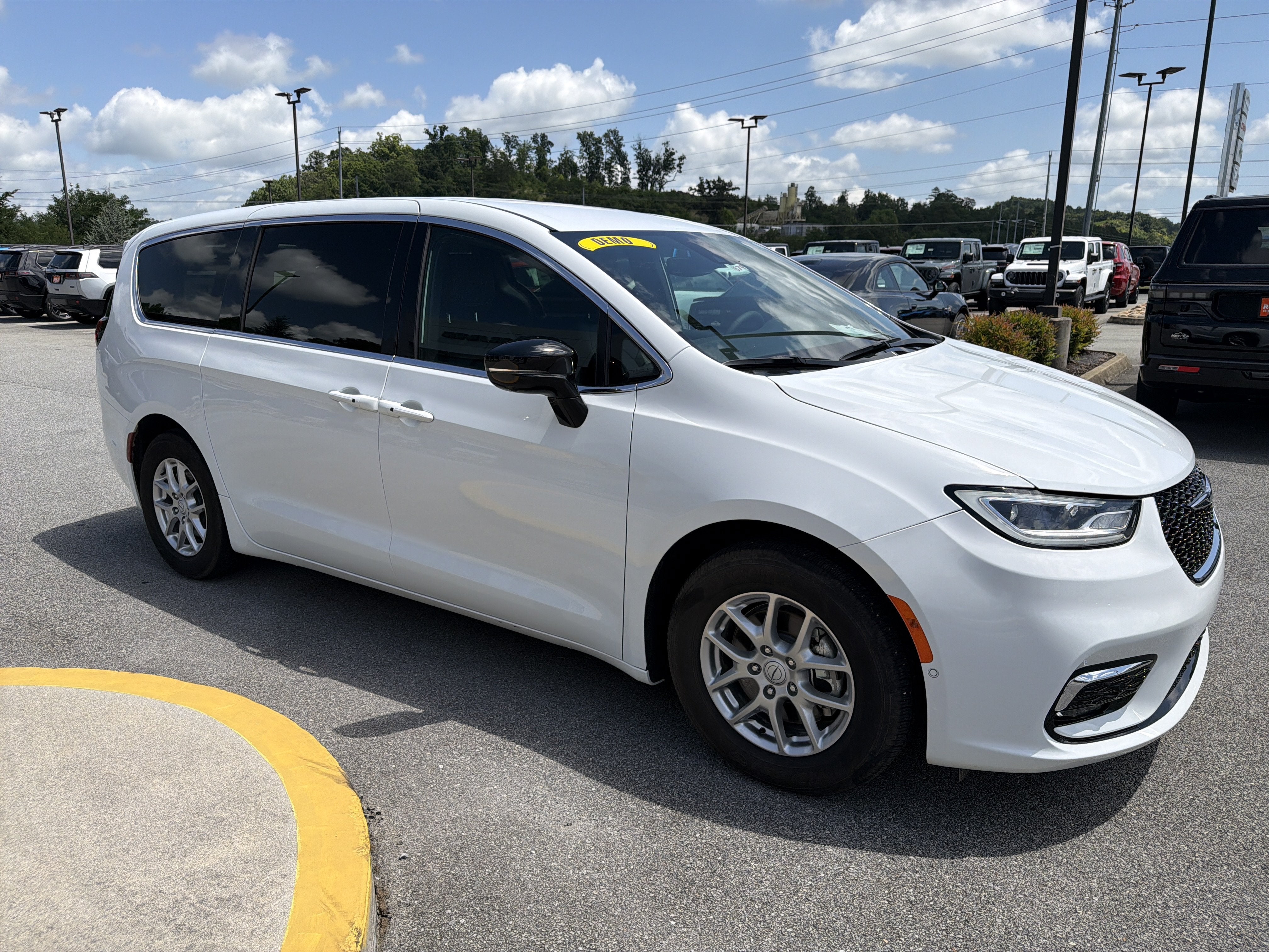 2026 Chrysler Pacifica PACIFICA SELECT