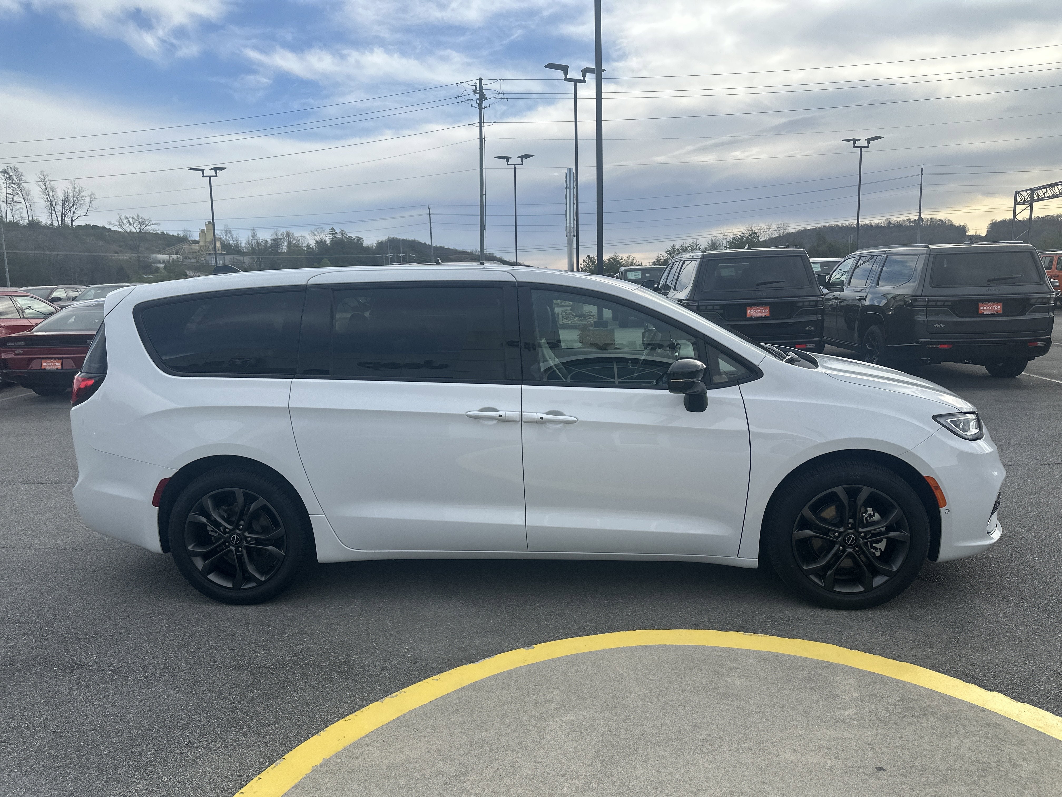 2026 Chrysler Pacifica PACIFICA SELECT