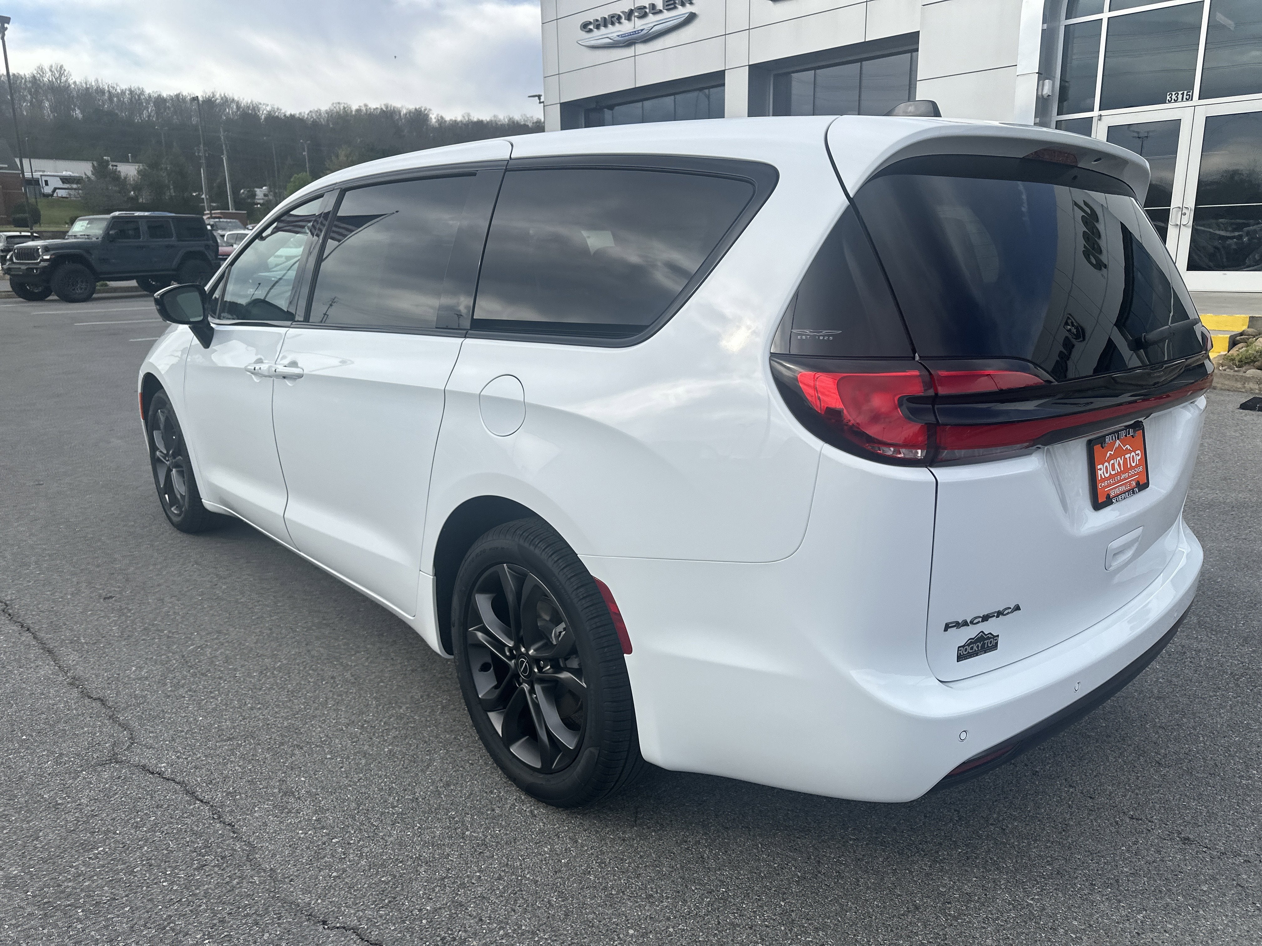 2026 Chrysler Pacifica PACIFICA SELECT