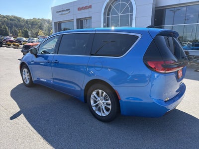 2027 Chrysler Pacifica PACIFICA SELECT