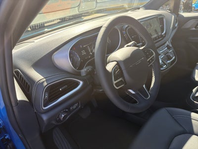 2027 Chrysler Pacifica PACIFICA SELECT