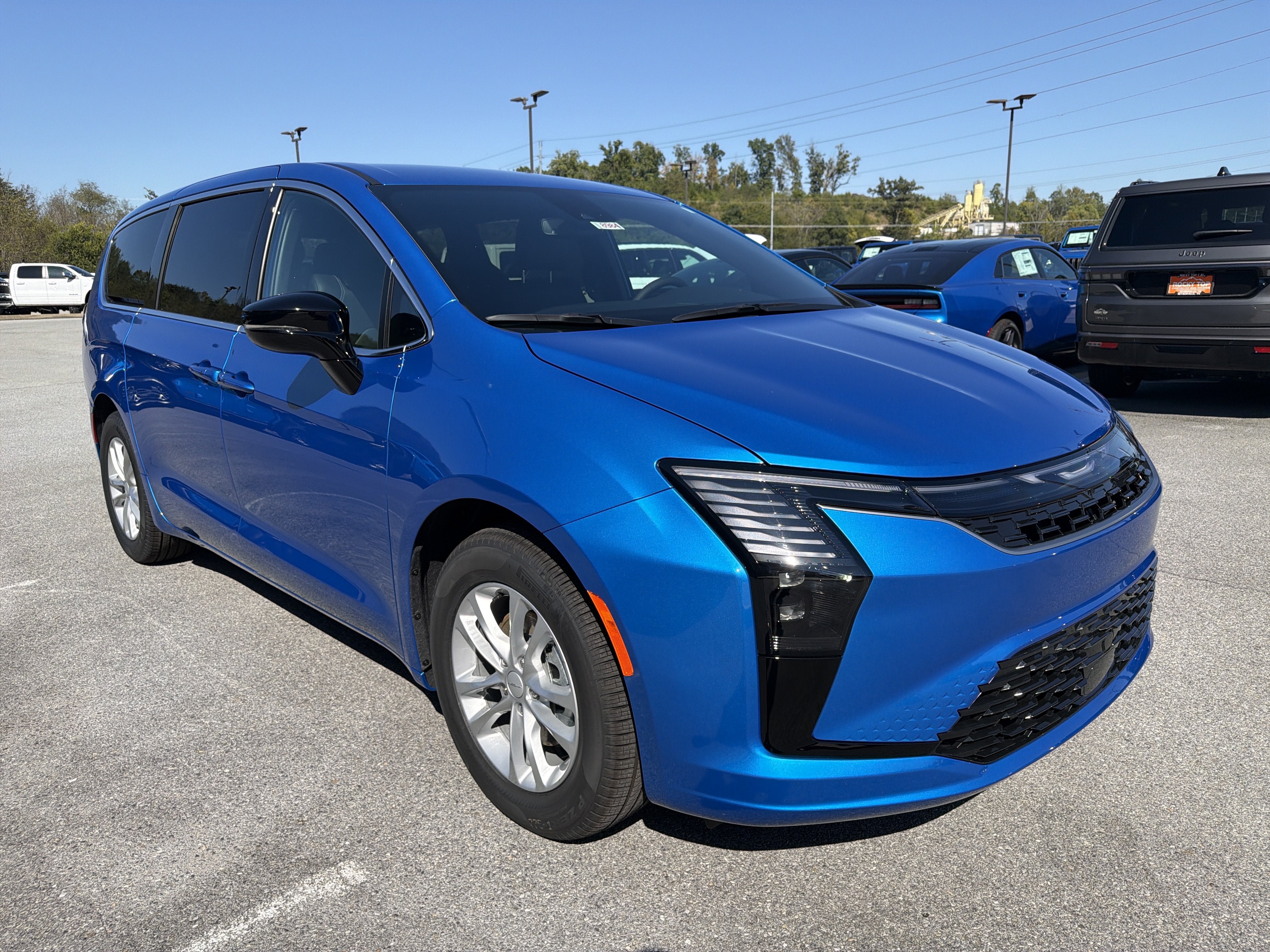 2027 Chrysler Pacifica PACIFICA SELECT