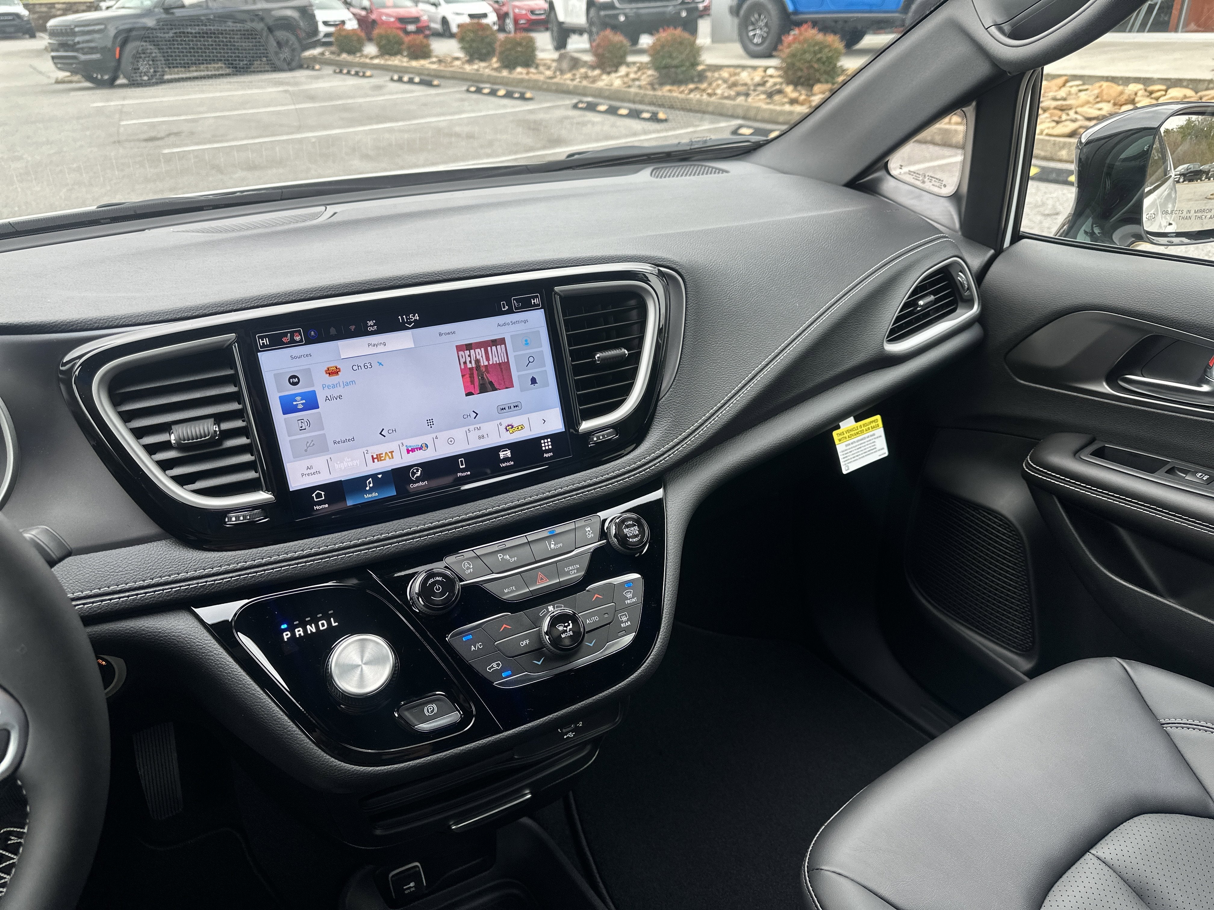 2026 Chrysler Pacifica PACIFICA SELECT