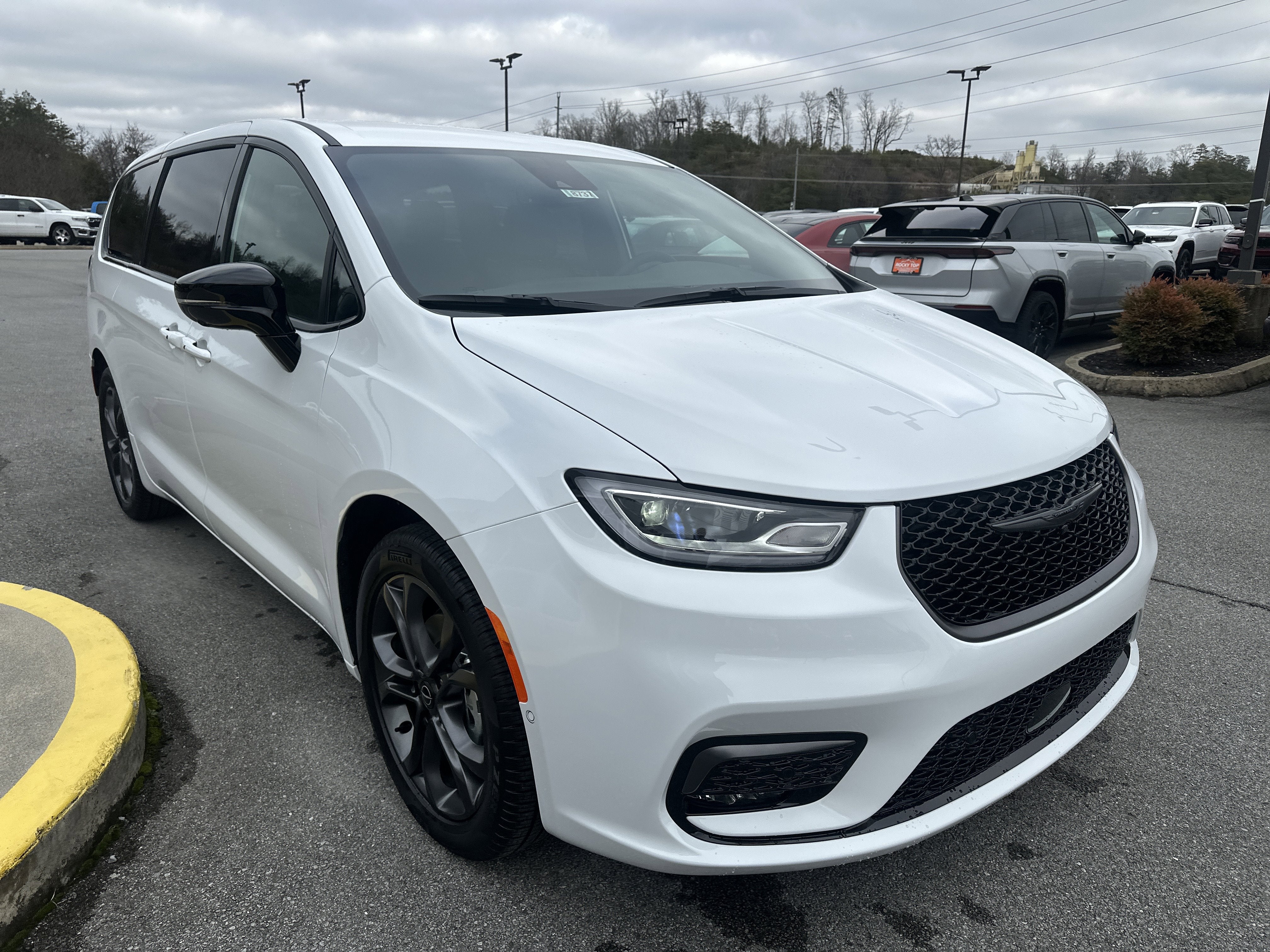 2026 Chrysler Pacifica PACIFICA SELECT