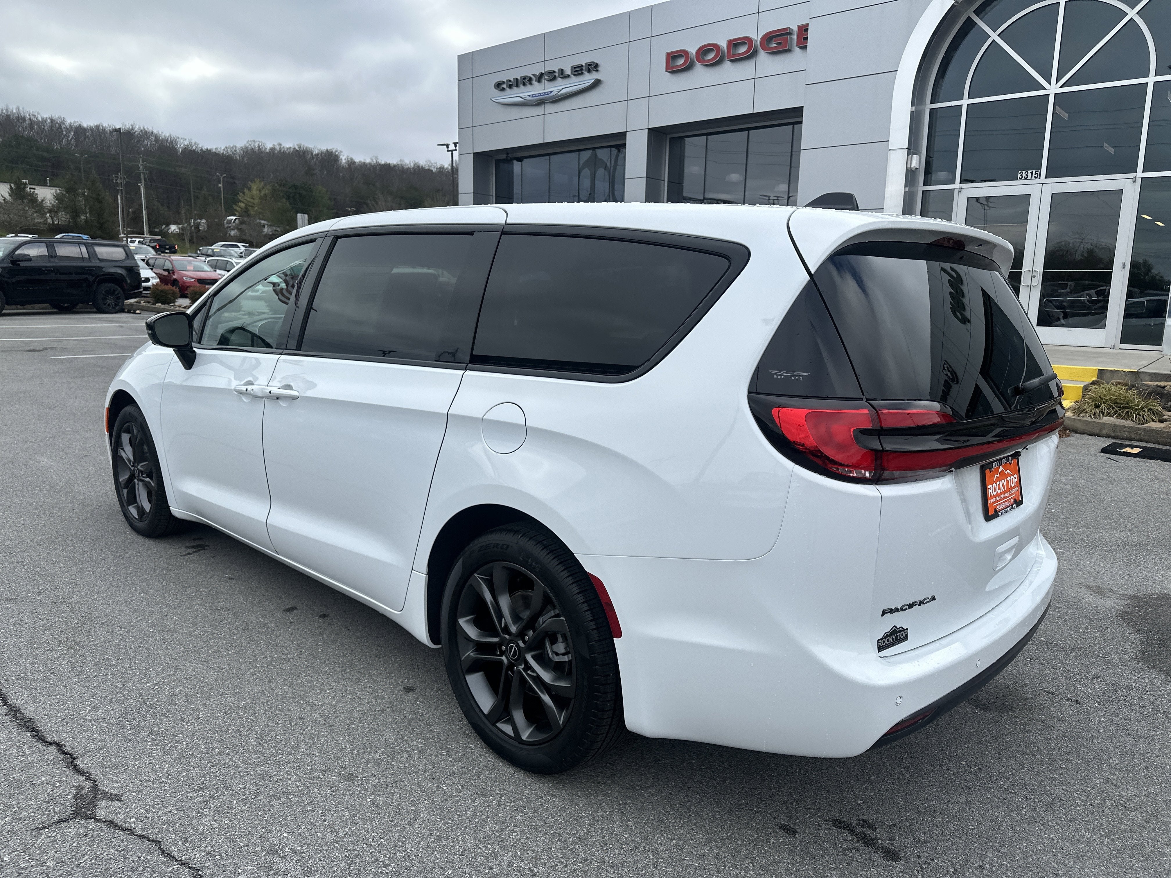 2026 Chrysler Pacifica PACIFICA SELECT